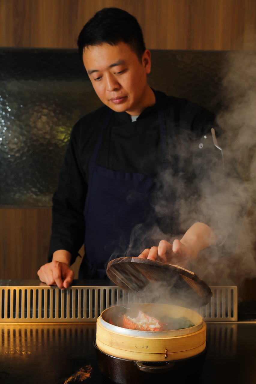 主廚高郁皓（Will）認為料理無需追求昂貴珍饈食材，若能表現常見食材的不平凡風味才是真功夫。