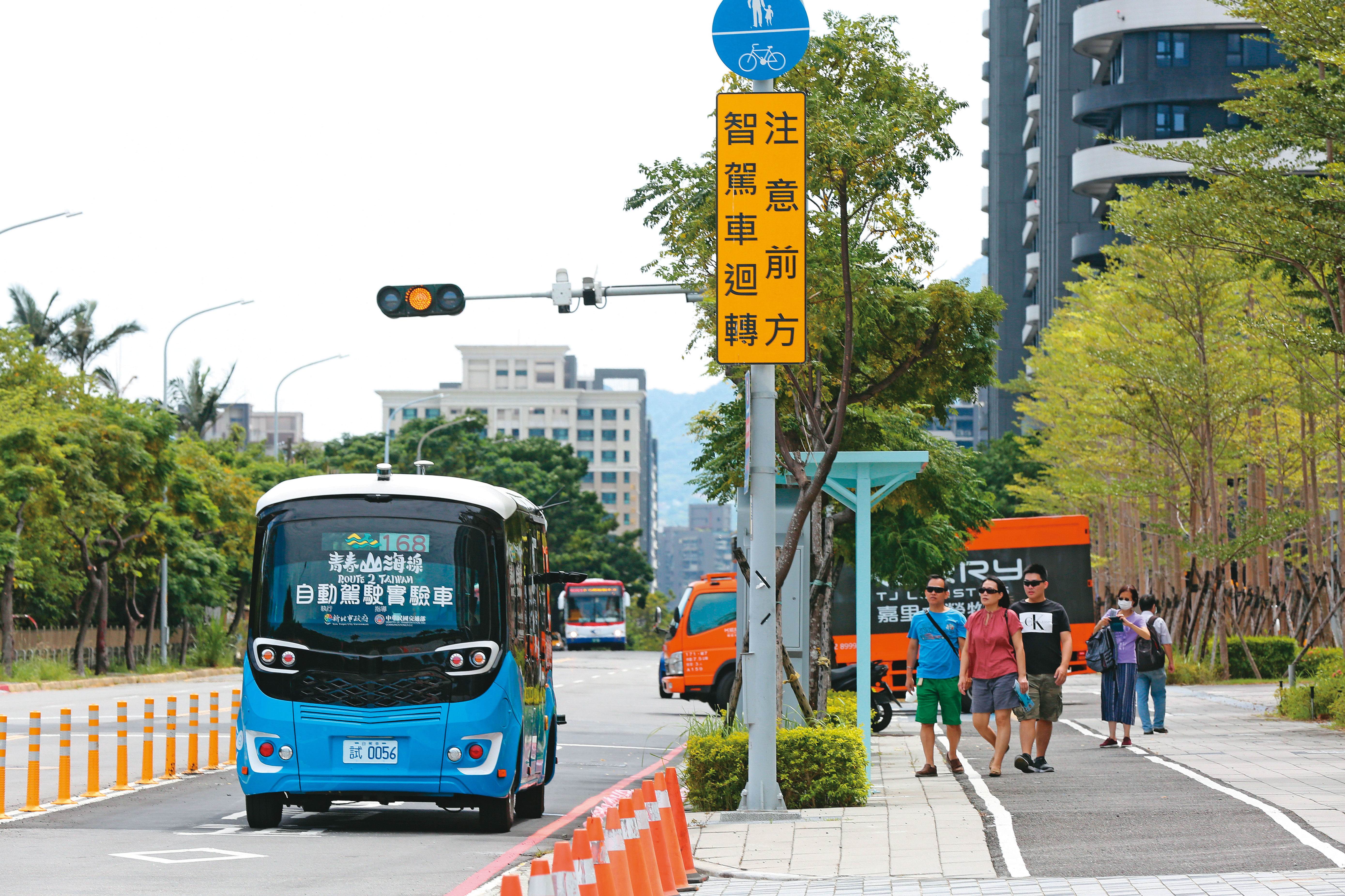 台灣在電動車趨勢下的最大機會,在公共用電車的發展,如電動巴士、電動貨車等。