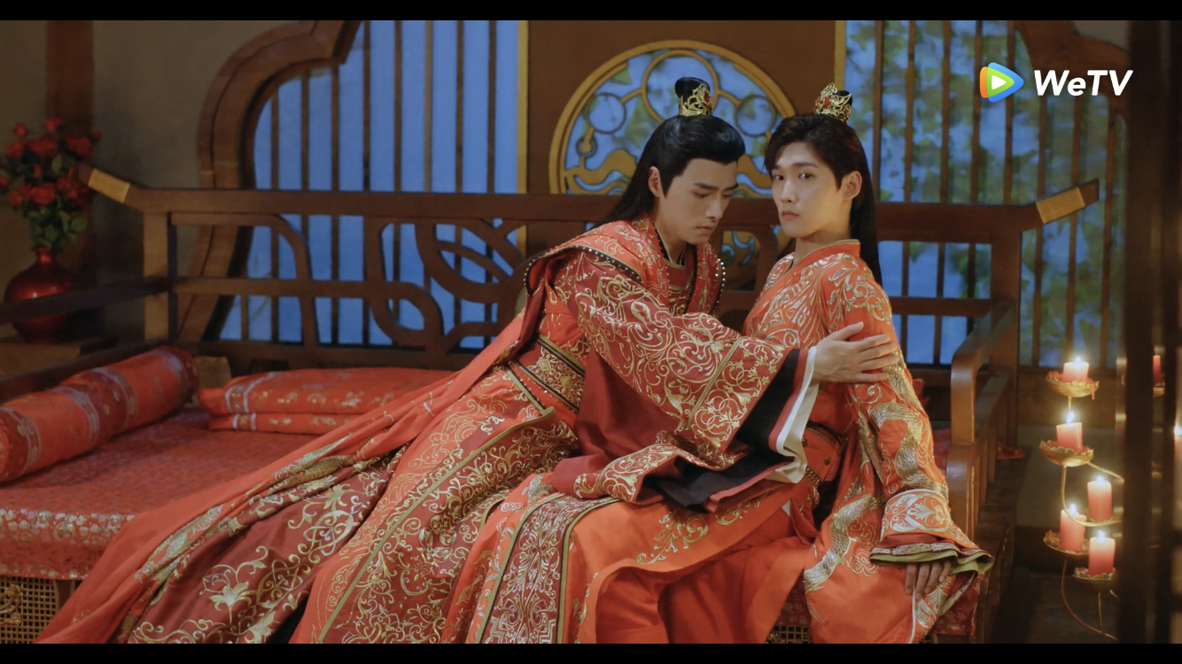 穿越古裝劇《雙世寵妃3》設定為女人為王的天下,女主角將迎娶兩位駙馬。(WeTV提供)