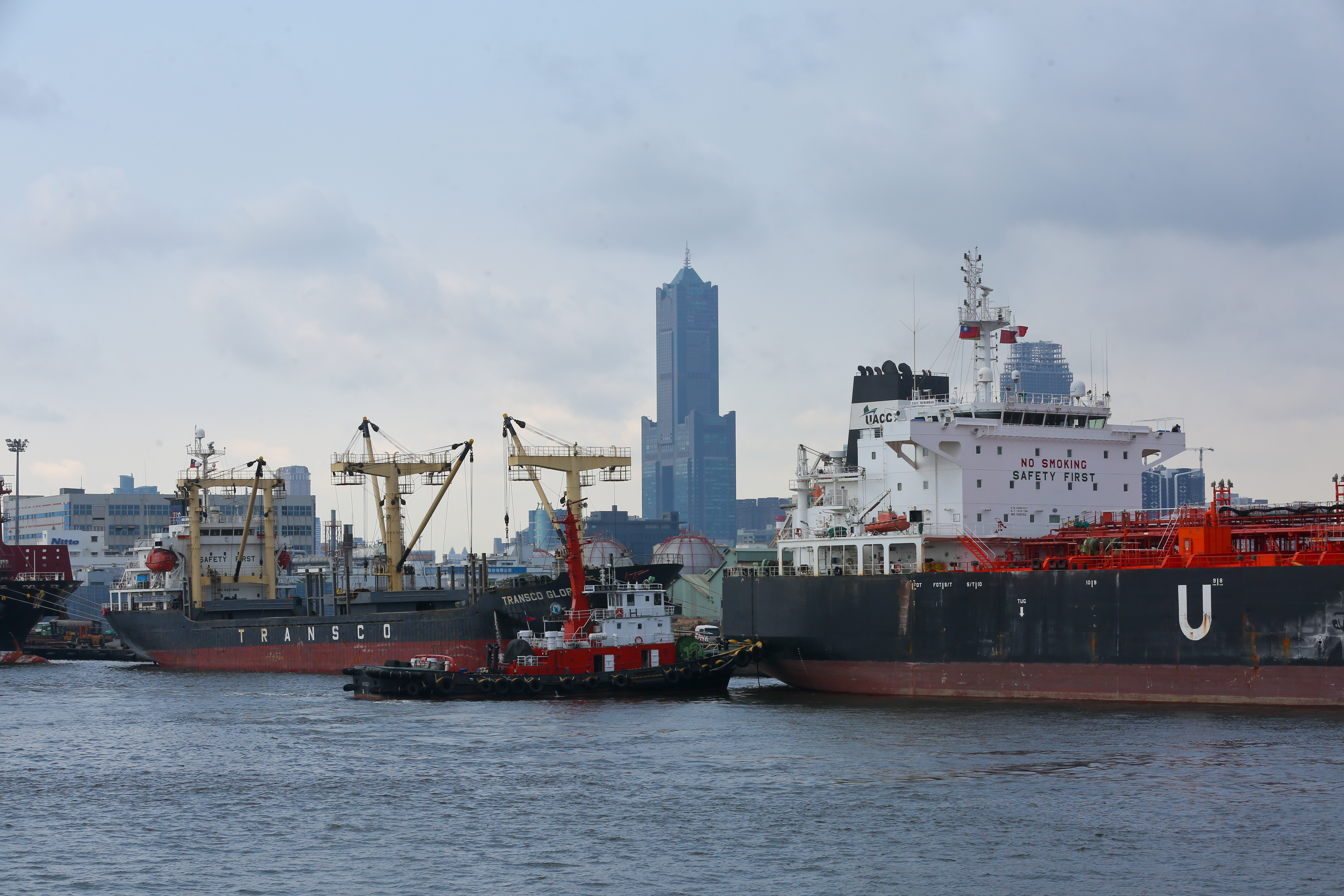 散裝航運有「合約價」與「現價」差別，合約價無法隨市場行情漲跌，選股時一定要注意體質。