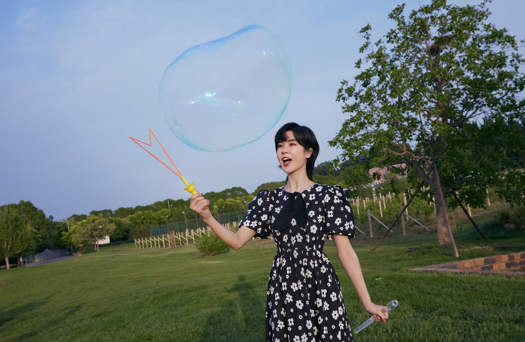 郁可唯推出新單曲〈Dear Life〉。（華研國際提供）