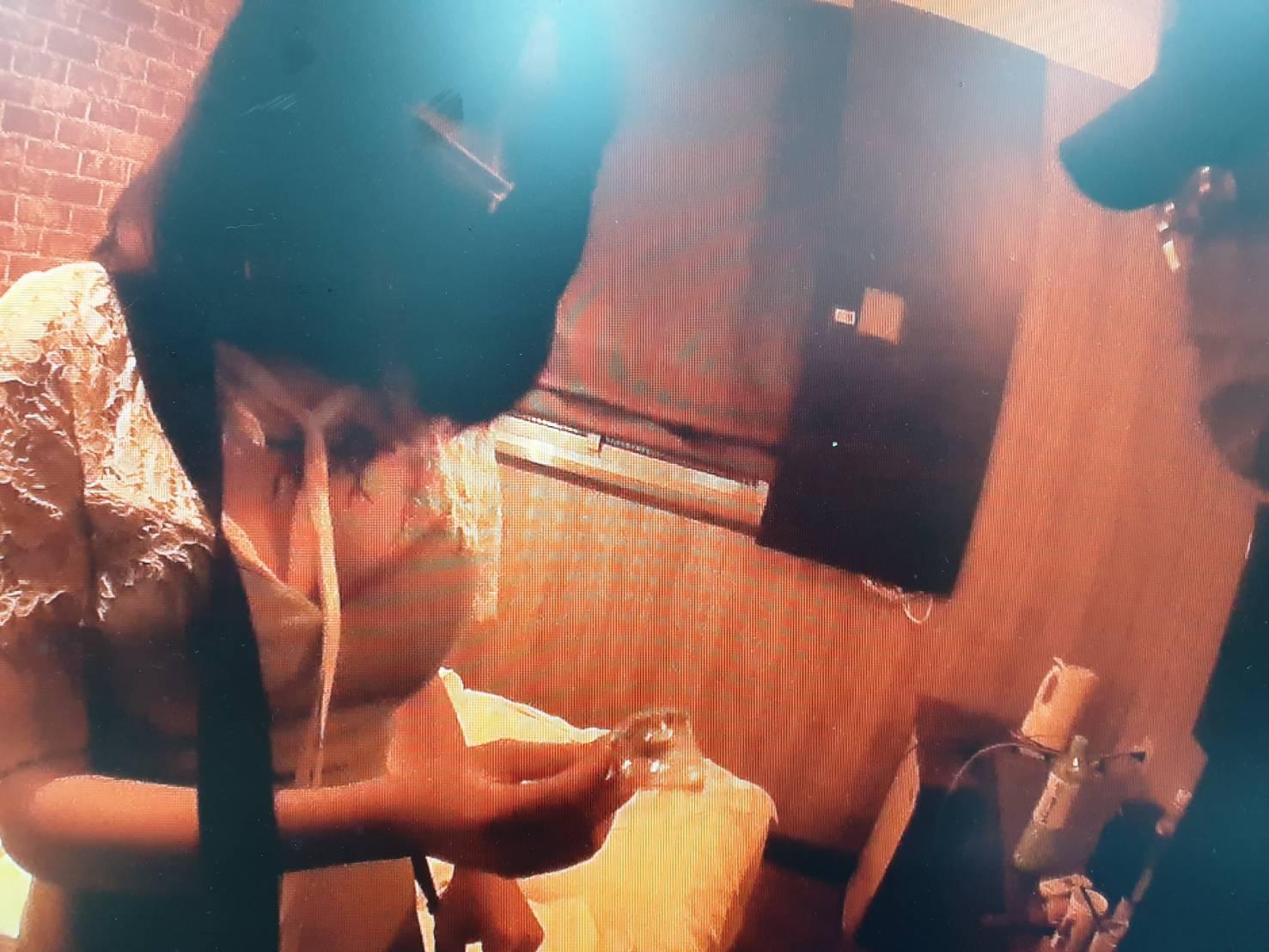 中山分局查獲妙齡女子成色情黑戶。（中山分局提供）