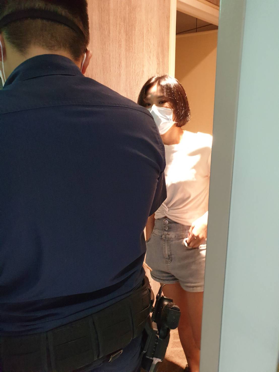 警方查獲多名妙齡女子賣淫，年齡最小的僅19歲。（中山分局提供）