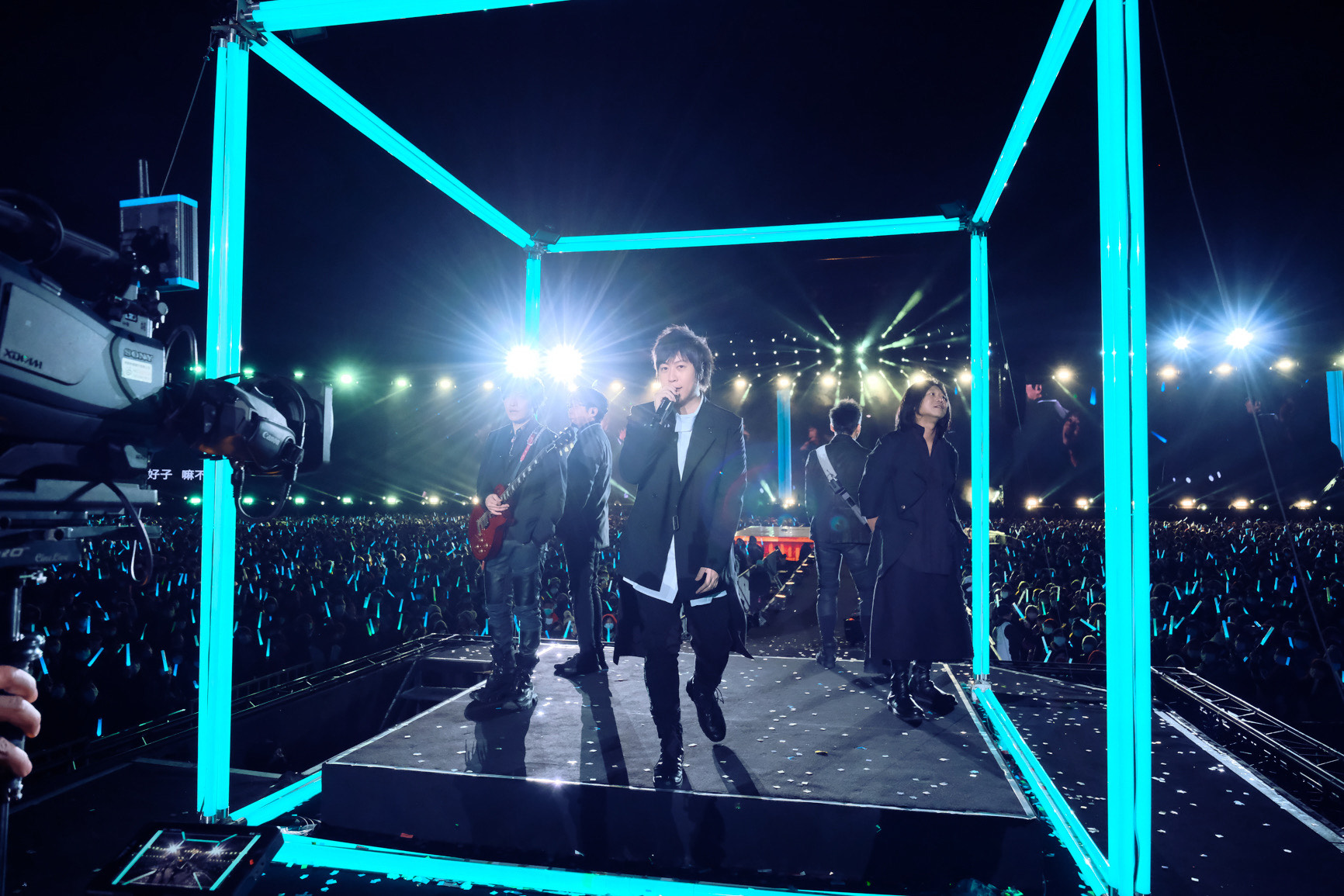 近來傳出五月天與所屬的相信音樂一起捐出66台呼吸器，感動不少人。（相信音樂提供）