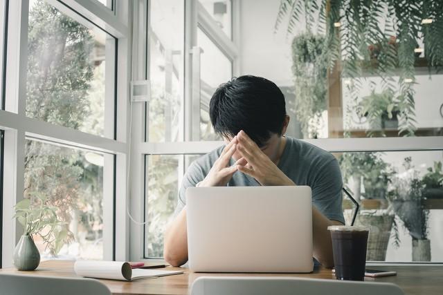 男大生上了一整年的線上課程，怒對校方提告。（示意圖，東方IC）