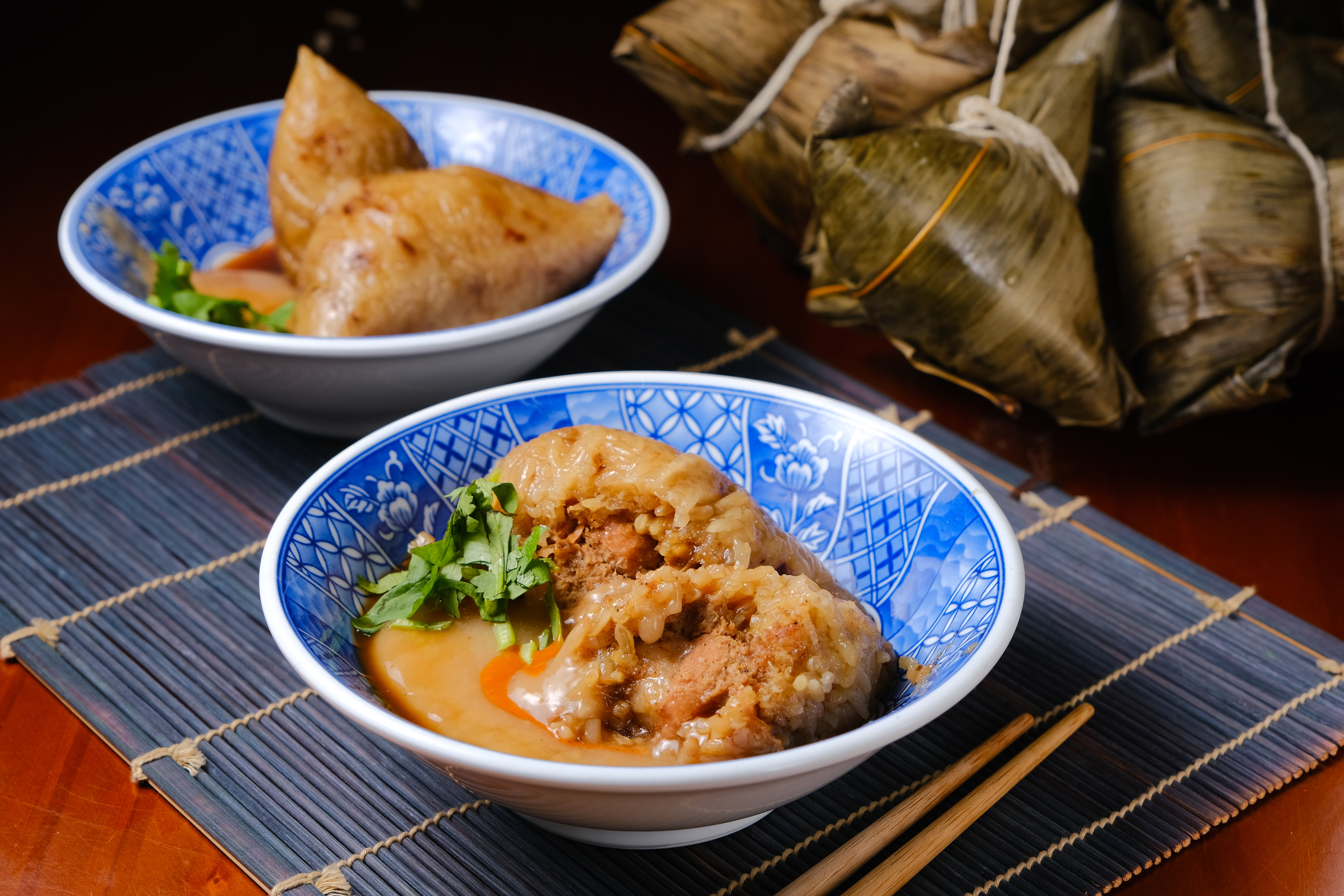 藏在「正彰化肉圓」的限量版「肉粽」，搭配肉圓醬料有種混搭美感。（55元／顆）