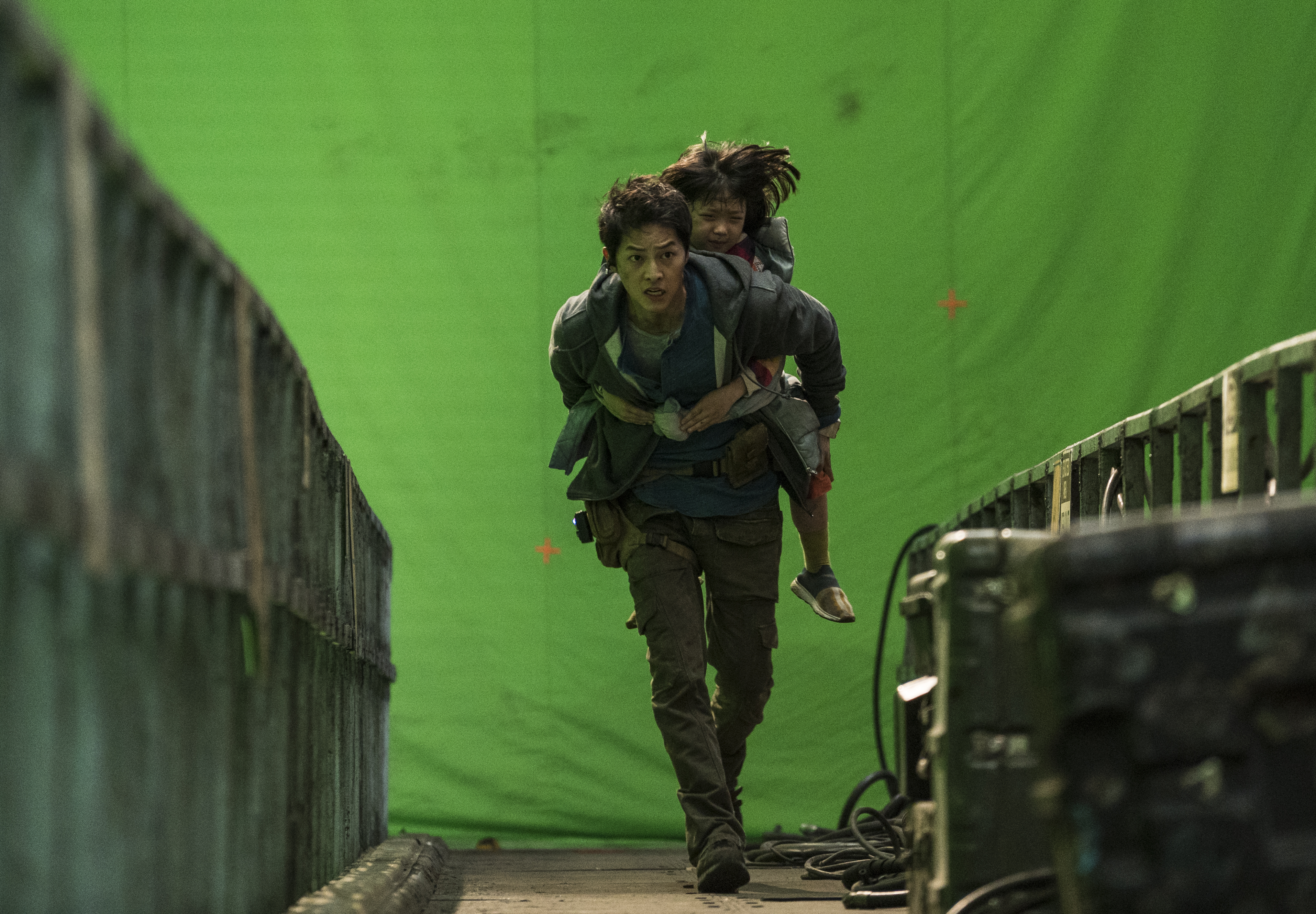 宋仲基主演的科幻片《勝利號》斥資6億元打造，原定去年在韓國上映，最終因疫情放棄院線。（Netflix提供）