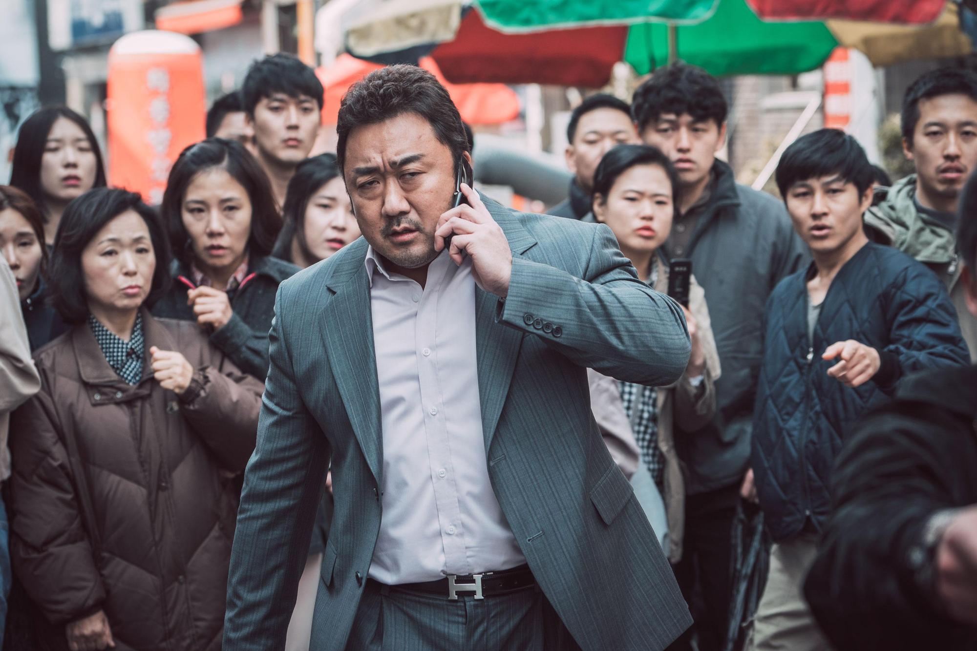 馬東石主演的《犯罪都市2》去年在越南開鏡,卻因疫情被迫返韓。(翻攝自daum movie)