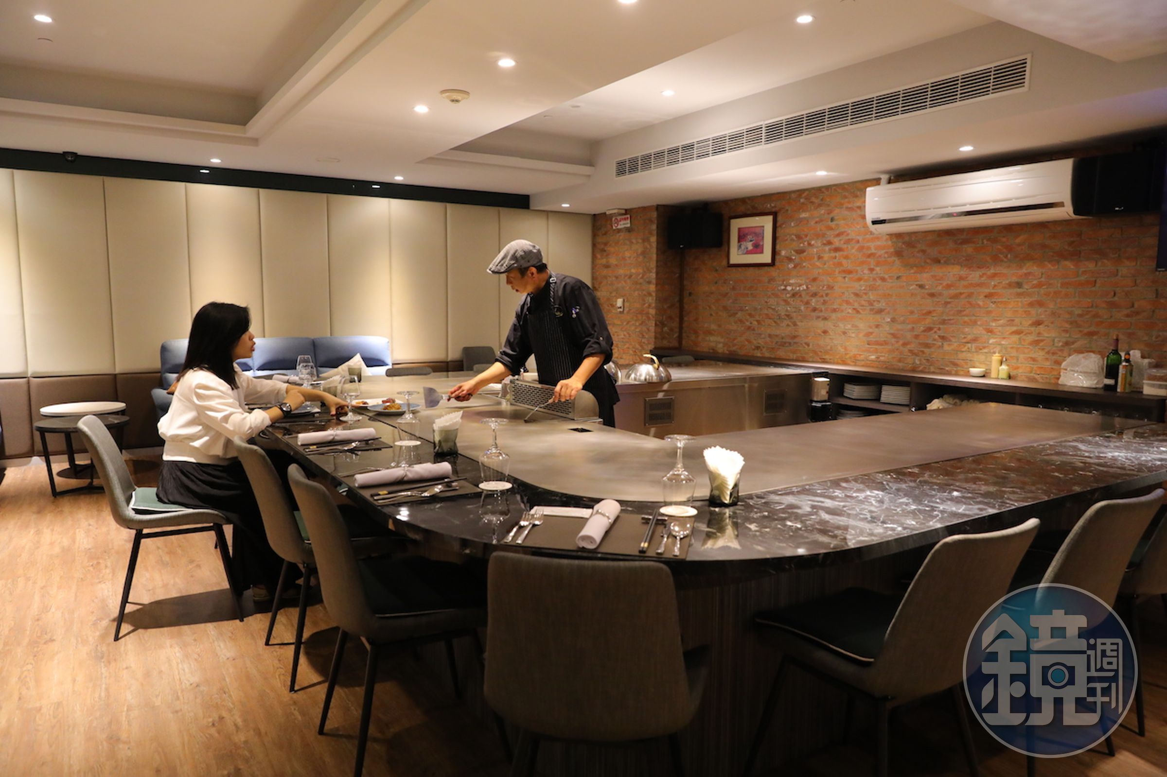 「興鐵板燒」規劃6間包廂，聚餐享有隱密。