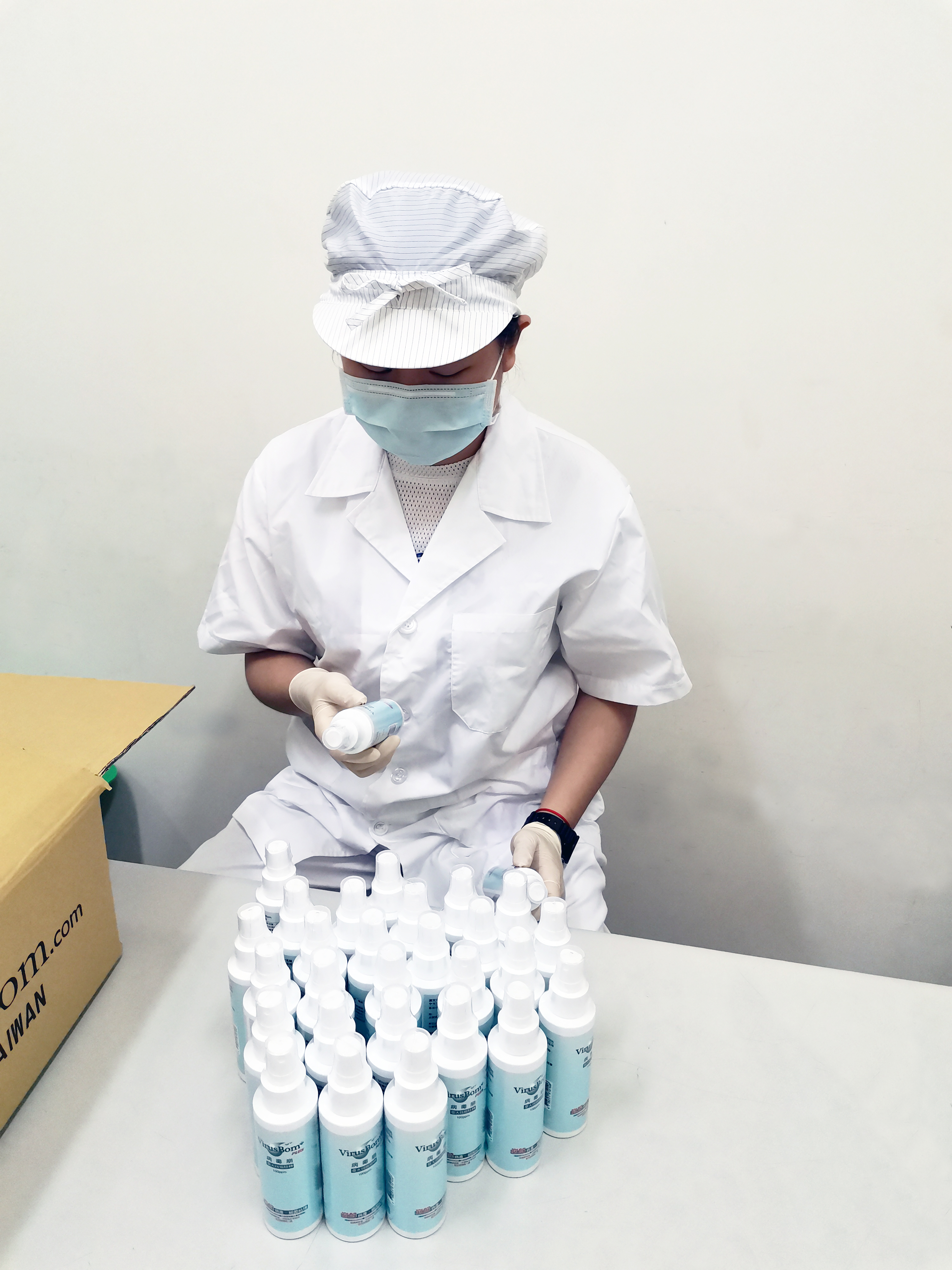 病毒崩雖是交由代工廠生產,但全程瓶器不落地,嚴格管控製程。(蔓妮藝能提供)