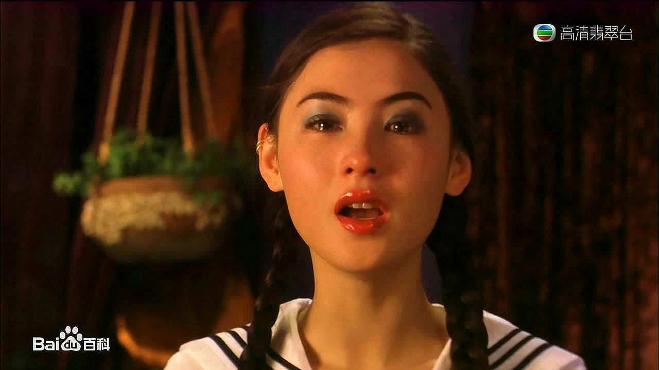 就是拍這場戲，張栢芝狂吞貨真價實的哇沙米壽司，拍完後吐了8次。（翻攝自網路）