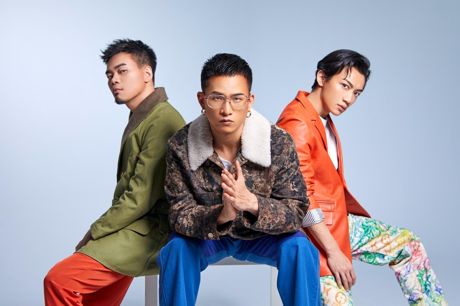 茄子蛋在《勇者動畫系列》創作歌曲〈喜相逢〉。(翻攝公視)
