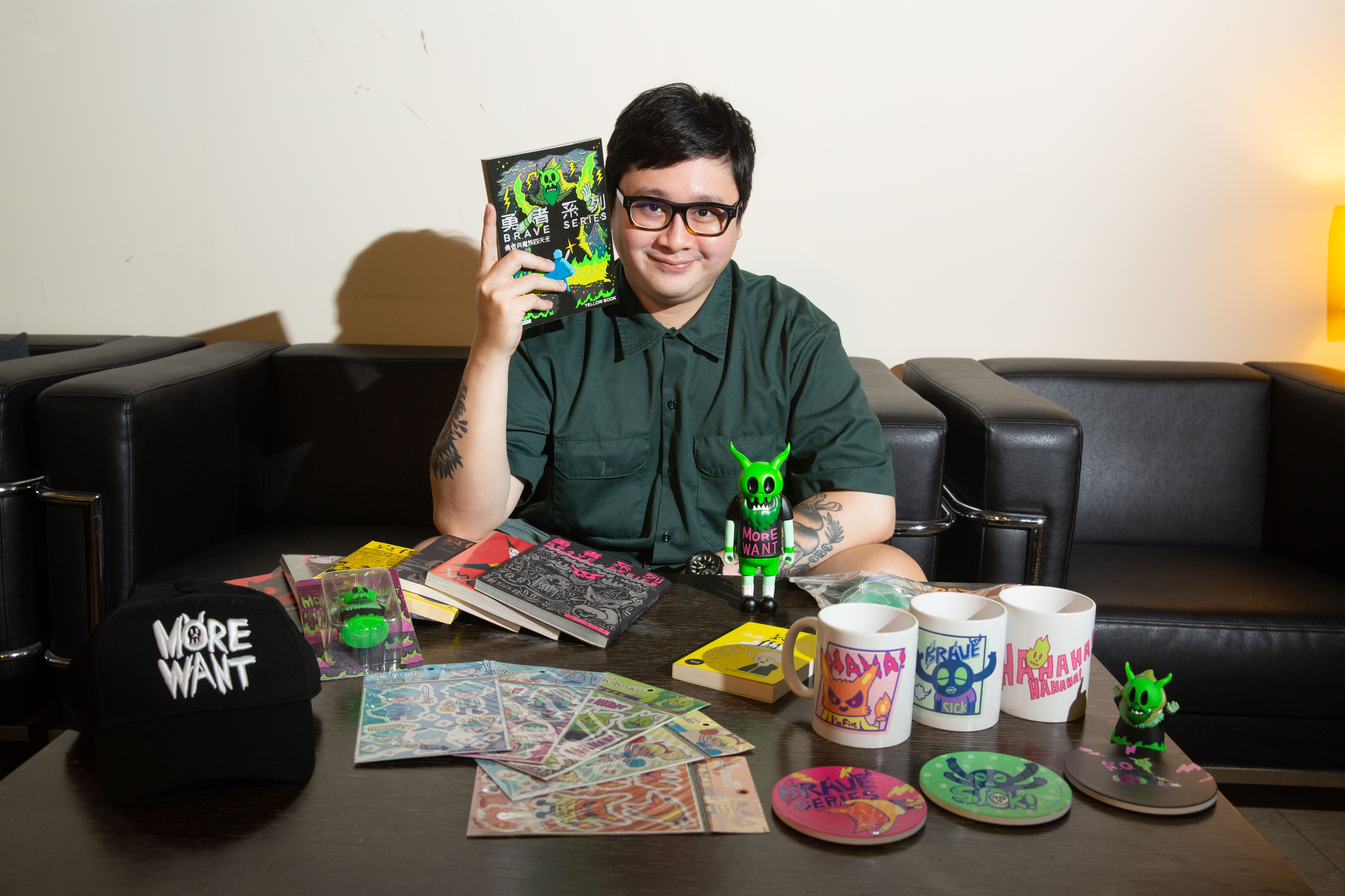 黃色書刊的作品《勇者系列》改編為動畫影集《勇者動畫系列》，讓他的夢想成真。