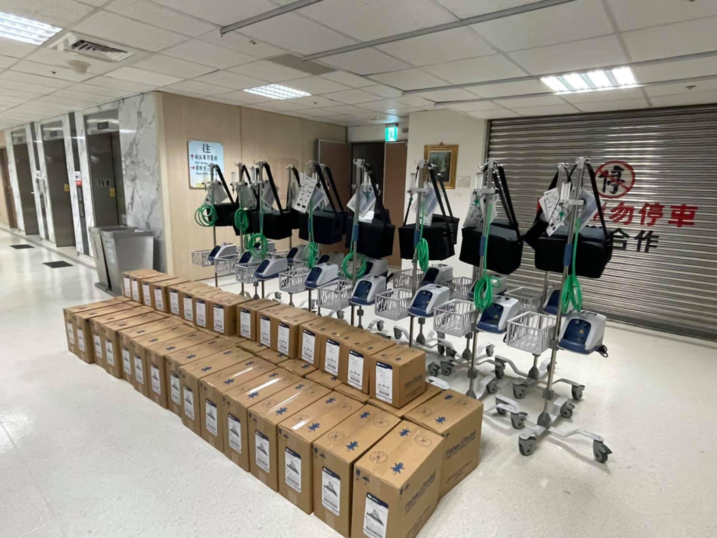 賈永婕看了陳志金的文章後，確認「救命神器」HFNC的重要性，自掏腰包捐了15台，目前已跟各界募集到252台。（翻攝自賈永婕臉書）