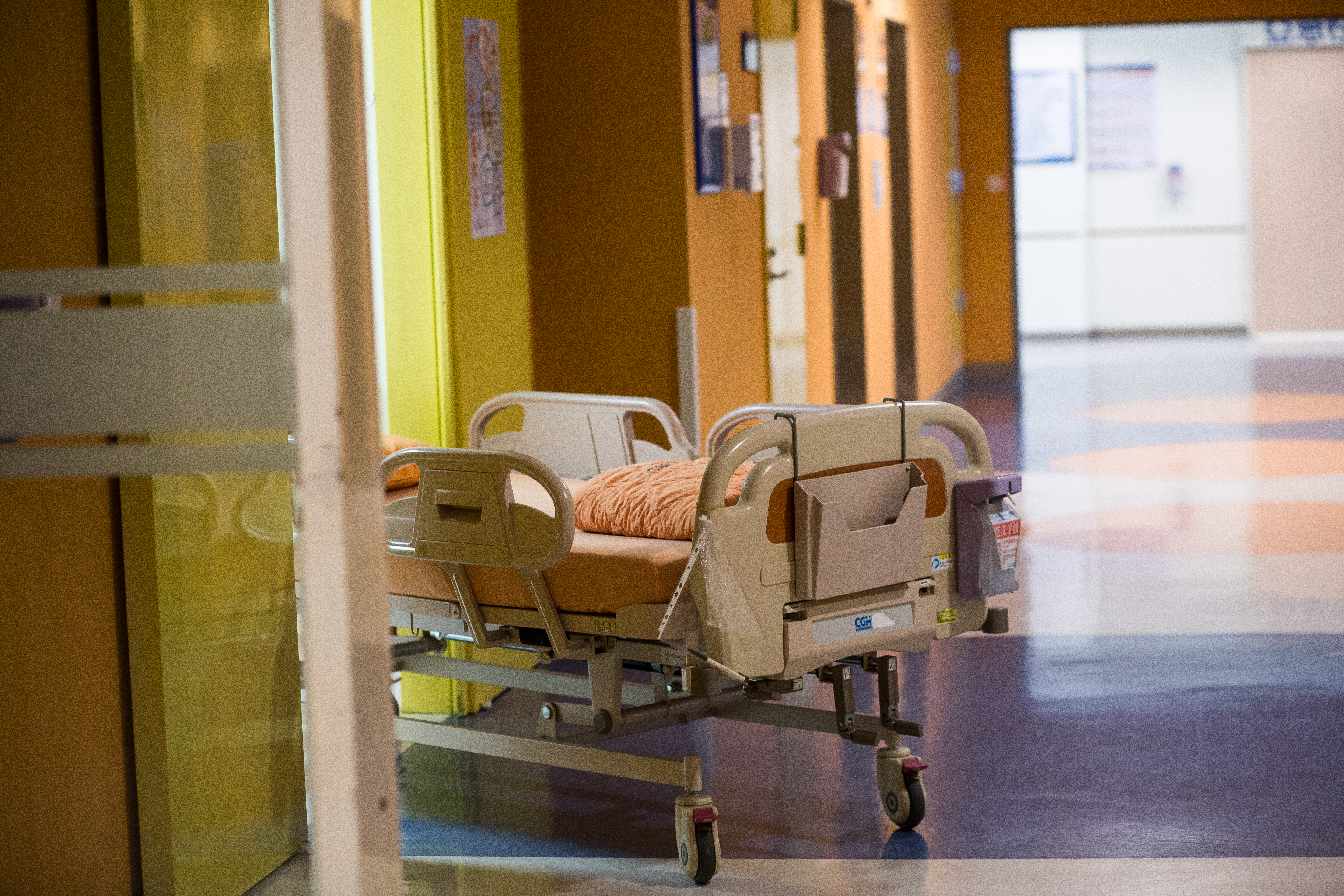 新竹軍醫爆病患家屬「拿過期5天PCR」闖病房，多次勸導護理師最後因被家屬霸凌崩潰自殘。（資料照）