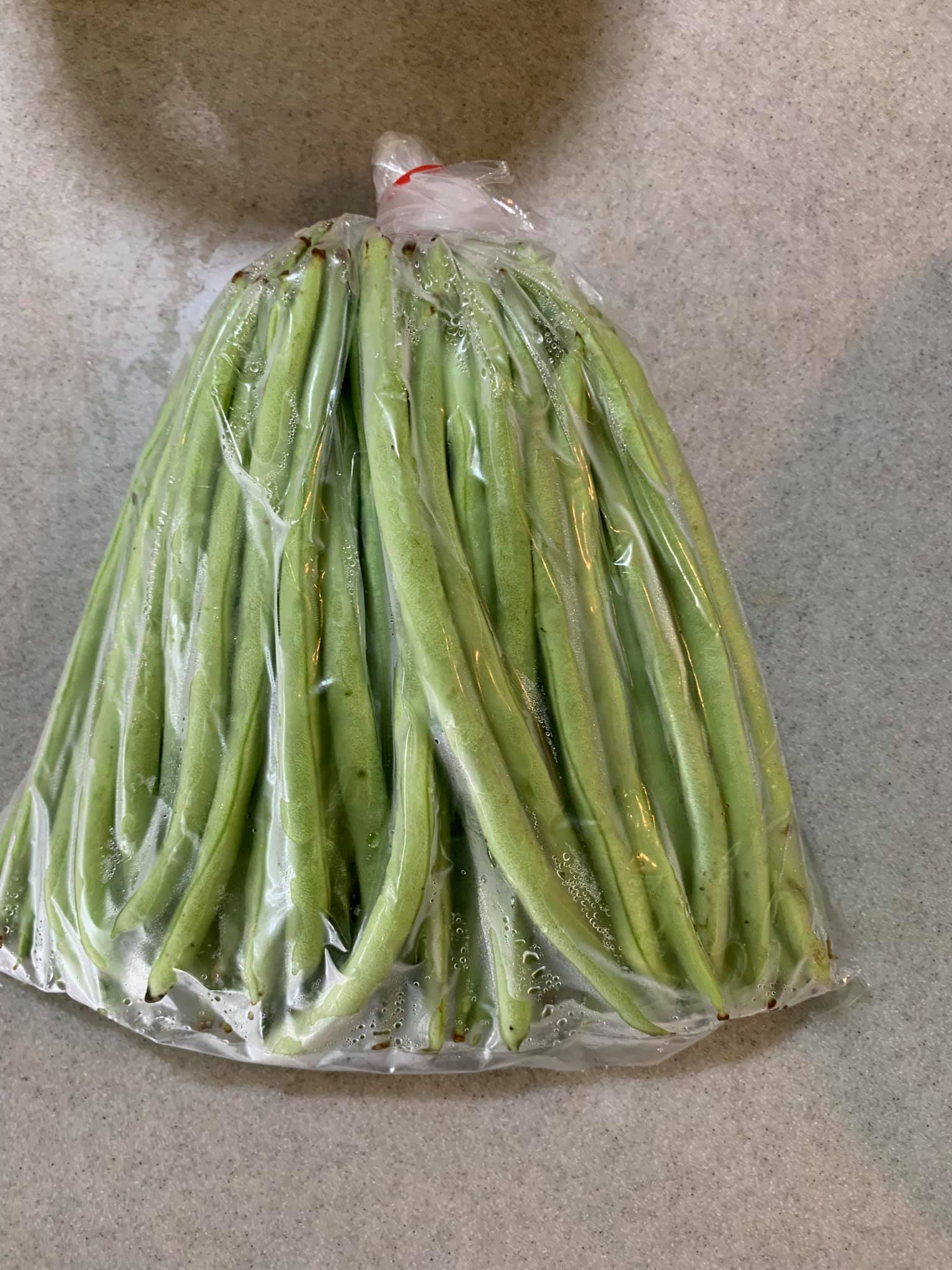準備3包四季豆。