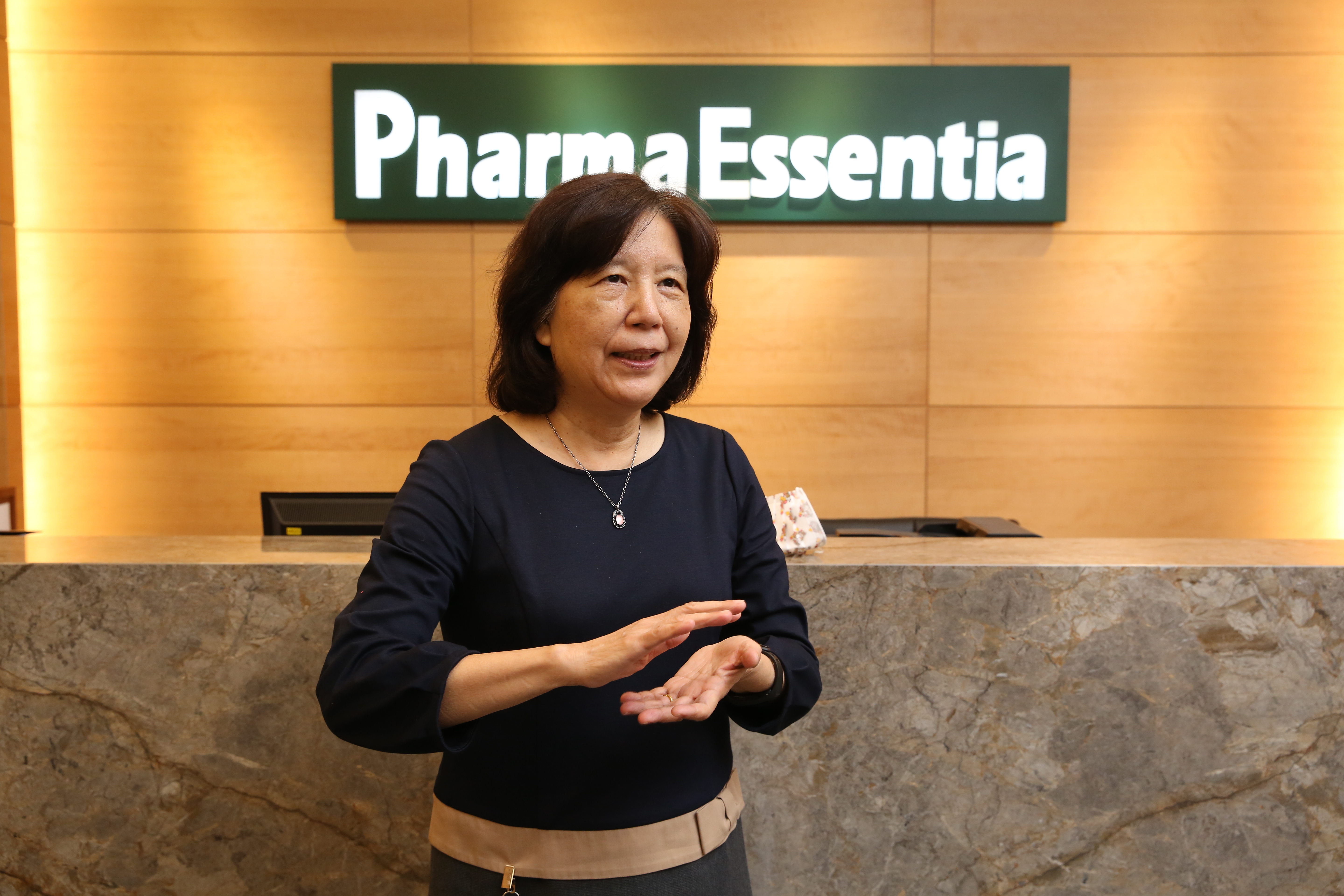 藥華藥16年磨一劍，董事長詹青柳發起「藥華藥can help」贈新藥P1101治療新冠患者。