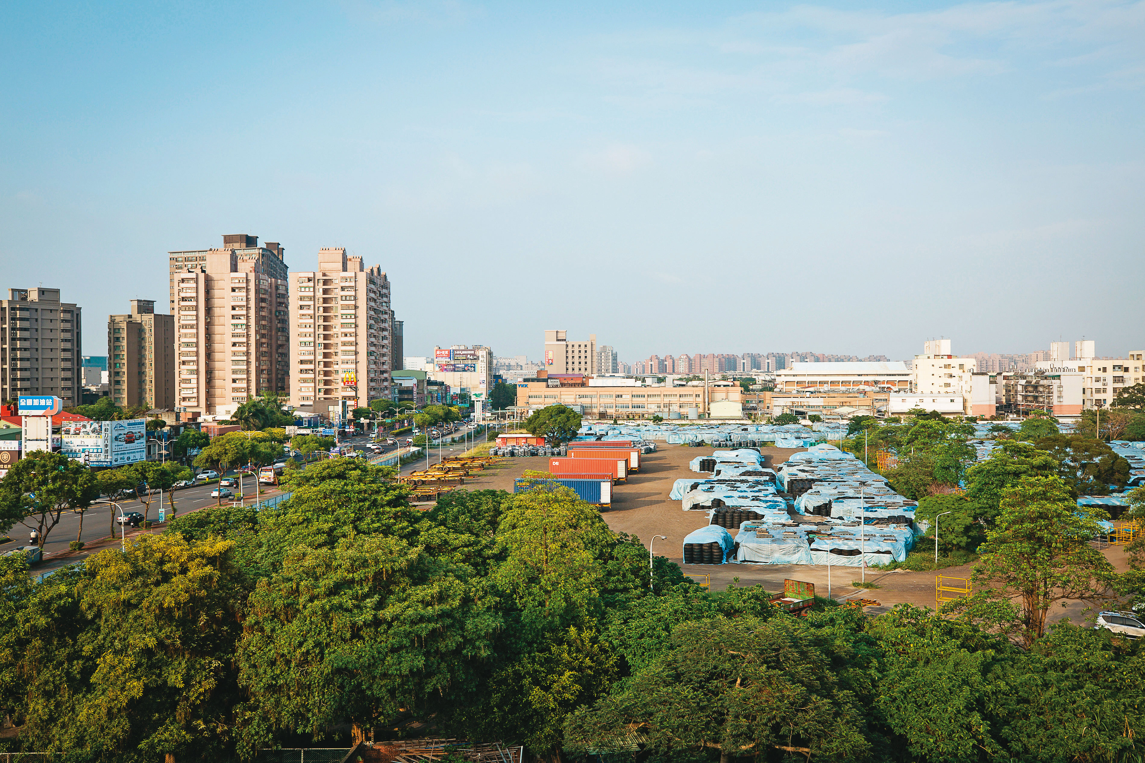 泰豐中壢廠這塊土地即將進入重劃階段，根據估算市值達50億元、開發利益至少200億元。