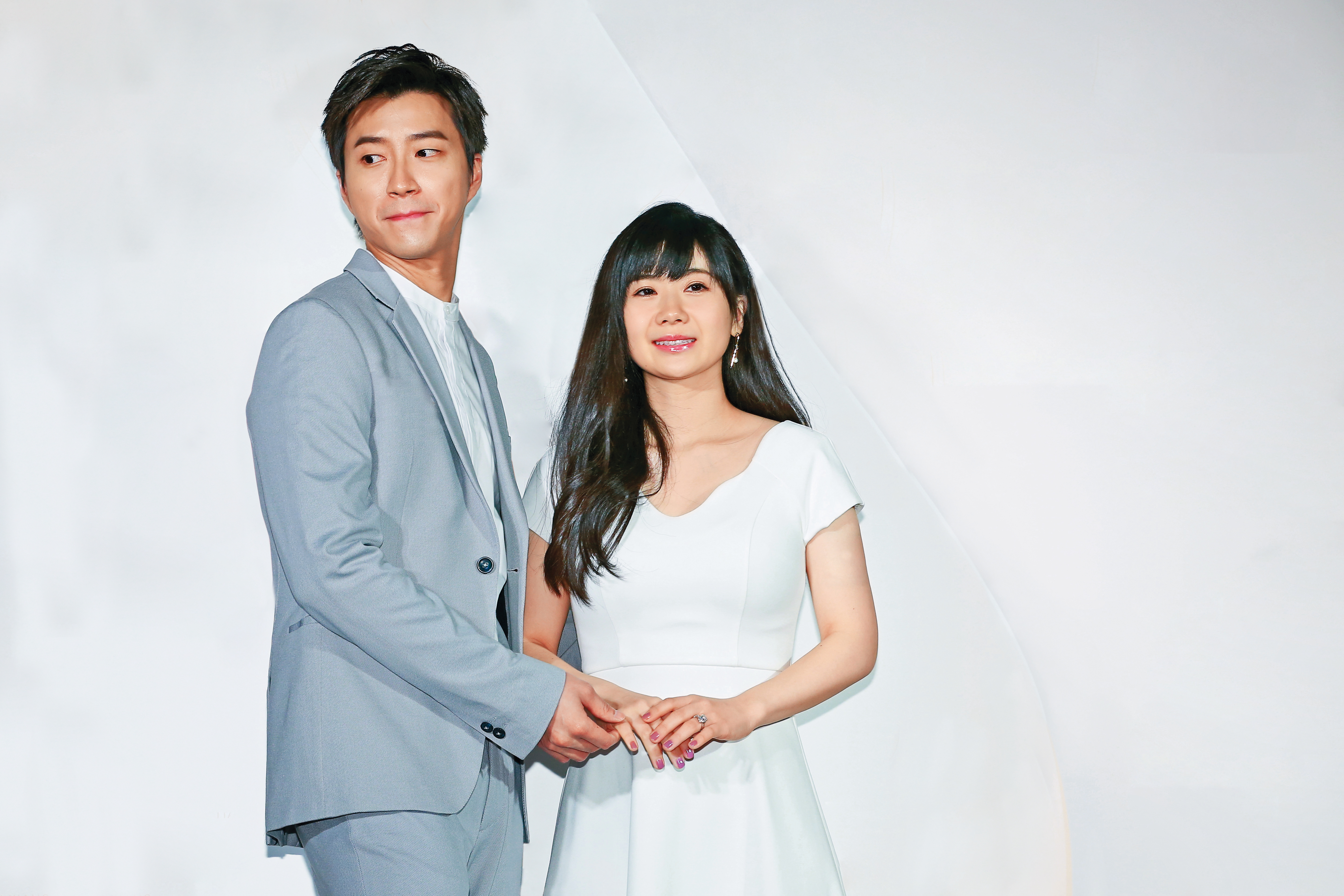 曾經閃瞎眾人的桌球CP江宏傑（左）、福原愛（右）在結婚4年多後，正式向法院訴請離婚。