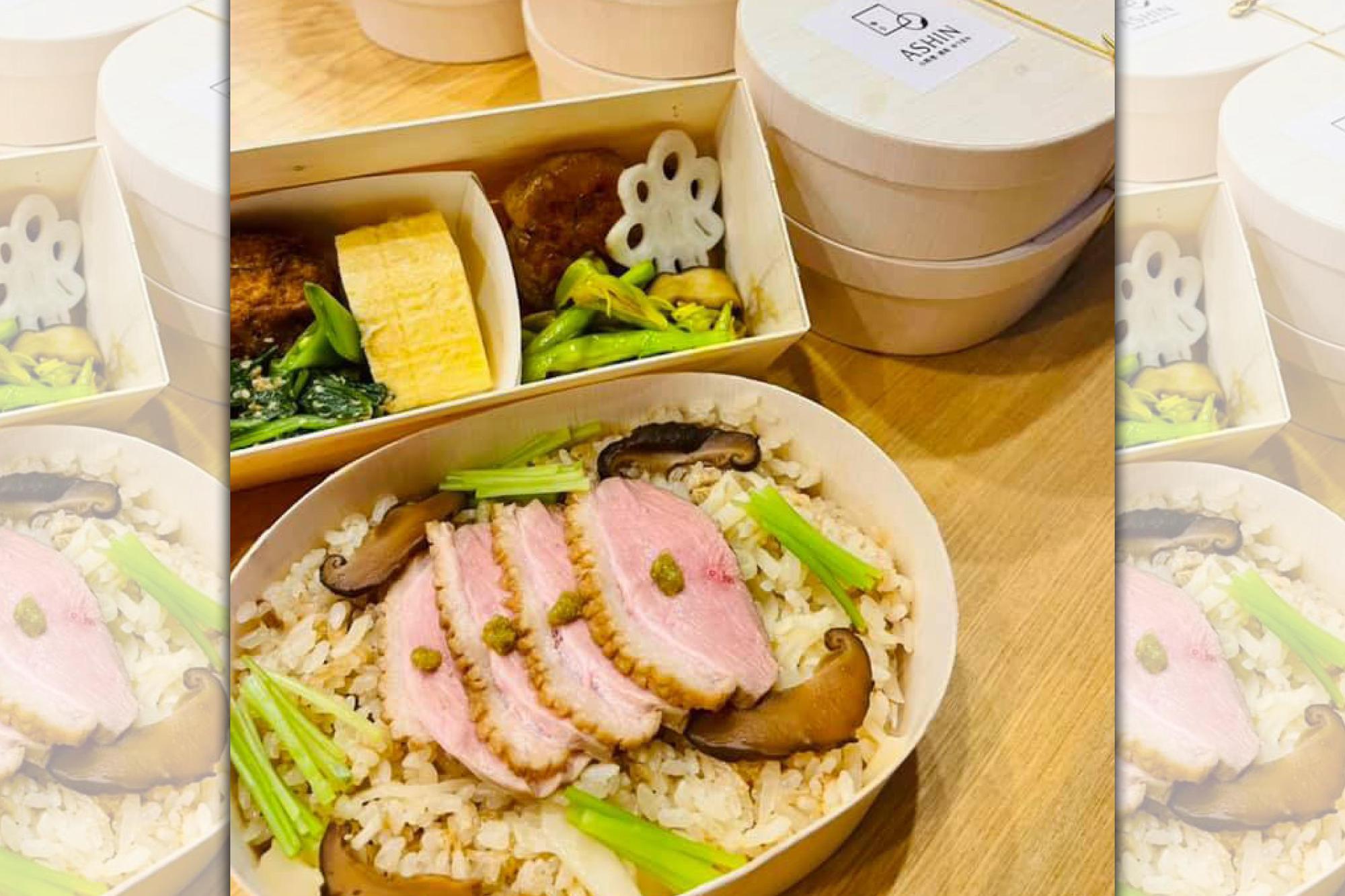 「Ashin阿鑫小料理」主廚游承鑫（阿鑫）捐贈近300個防疫便當，感謝醫護人員的辛苦。（翻攝自「Ashin阿鑫小料理」臉書）