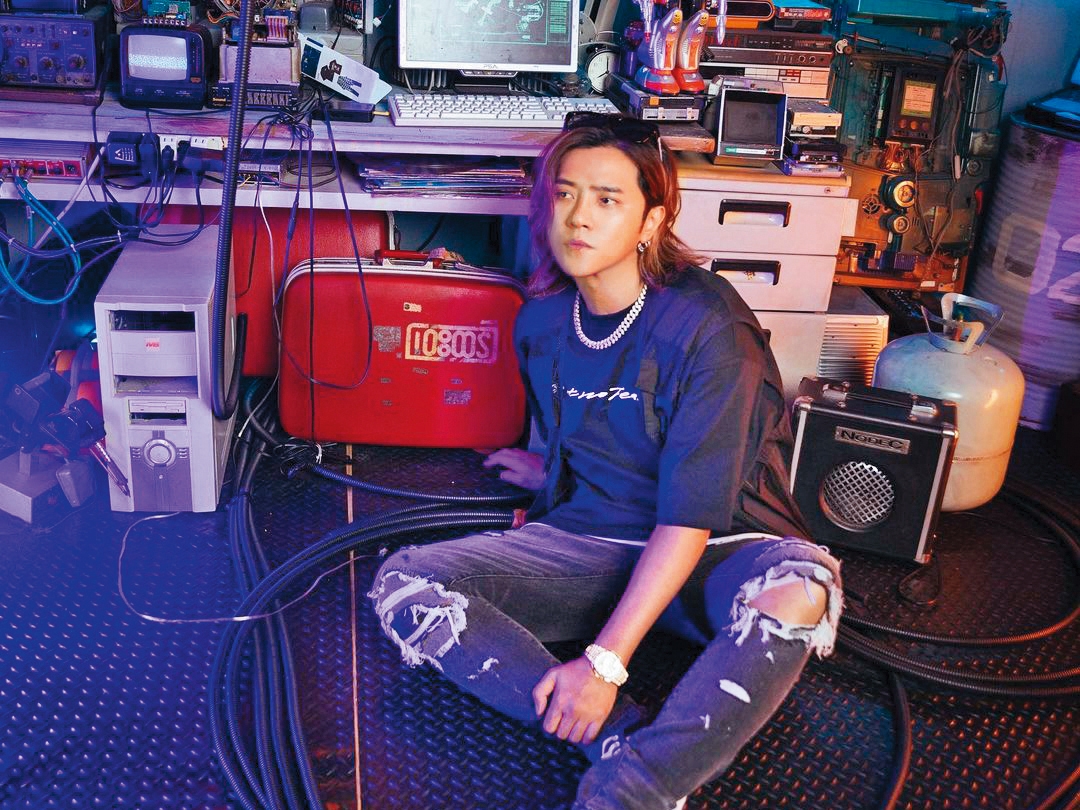 小豬過往常有網路花邊，早期爆過網路交友遭騙一案，就連前女友周揚青也是網紅。（翻攝自羅志祥IG）