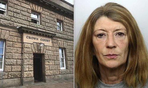 59歲的人妻潑熱水燙死丈夫,她在水中摻糖舉動讓人毛骨悚然。(翻攝自柴郡警察局)
