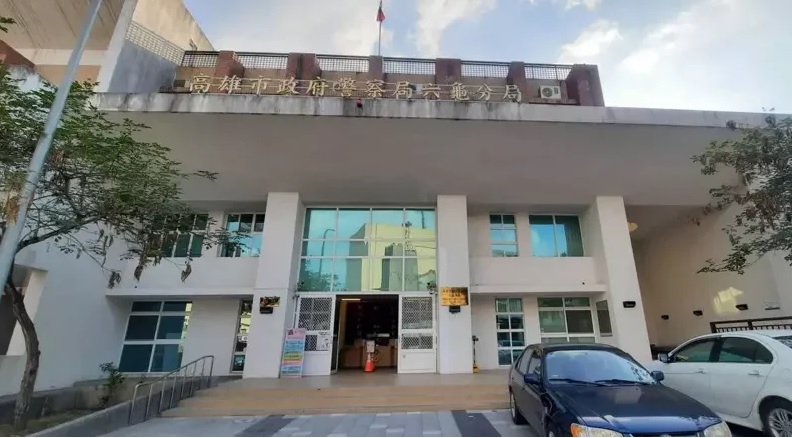 高雄警打AZ疫苗後出現腦出血，是否因疫苗引起仍待判斷。（翻攝畫面）