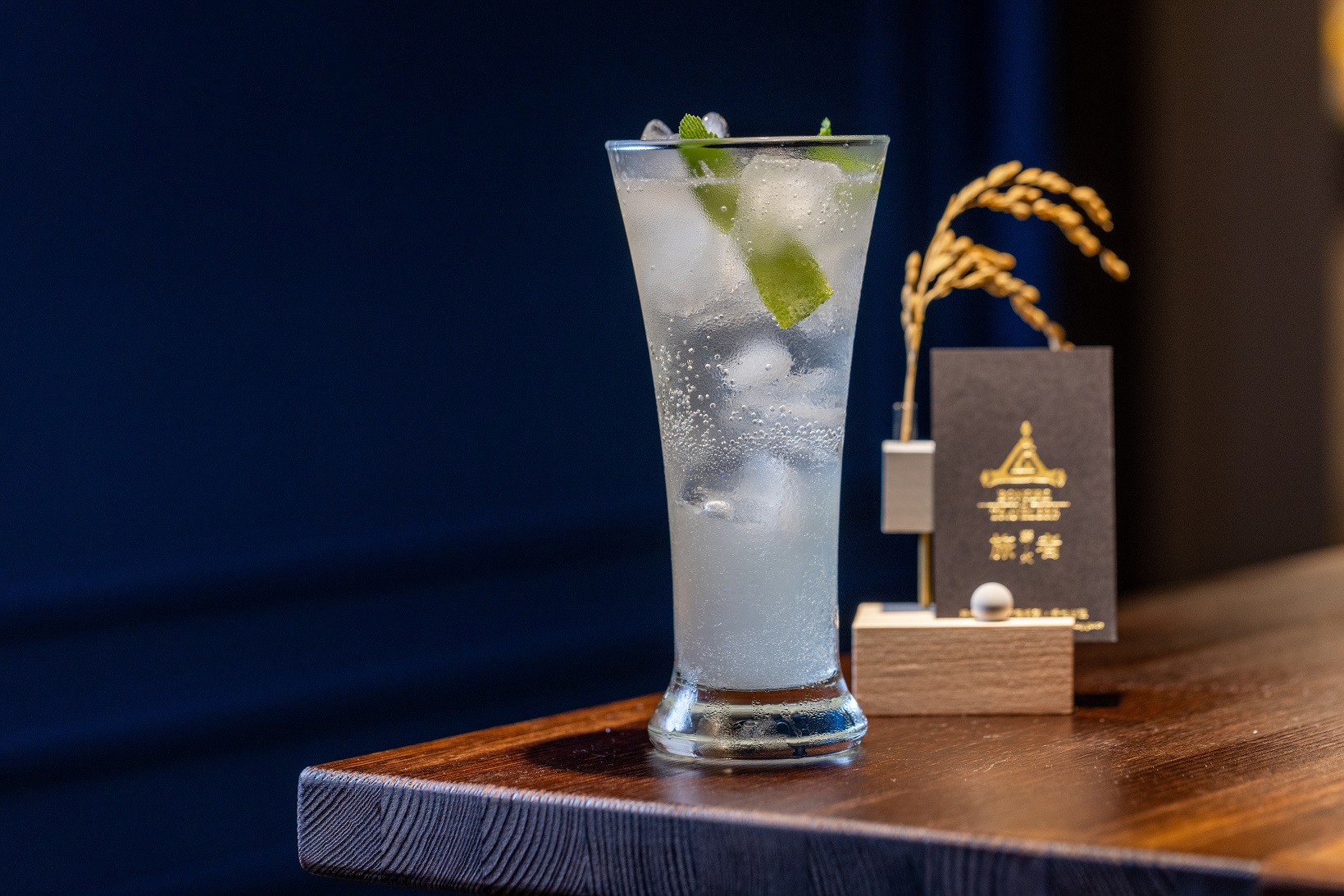 「琴費斯」喝起來清爽，很適合炎熱的澎湖夏天。（200元／杯）