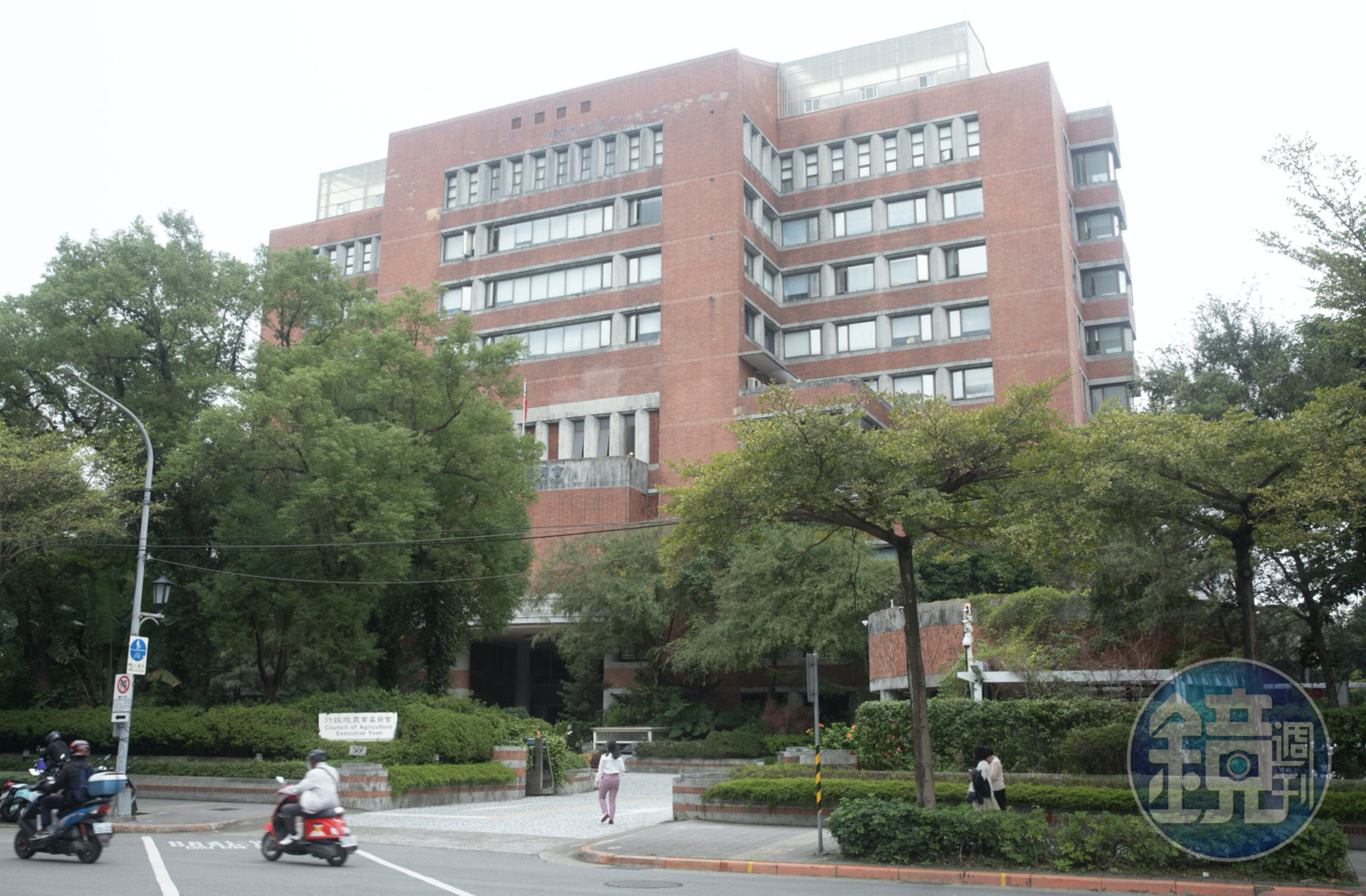台北農產公司近日傳出至少38人群聚感染,農委會昨(20)日晚間指出,衛福部將會協助北市完成一市、二市快篩站成立。(資料照)