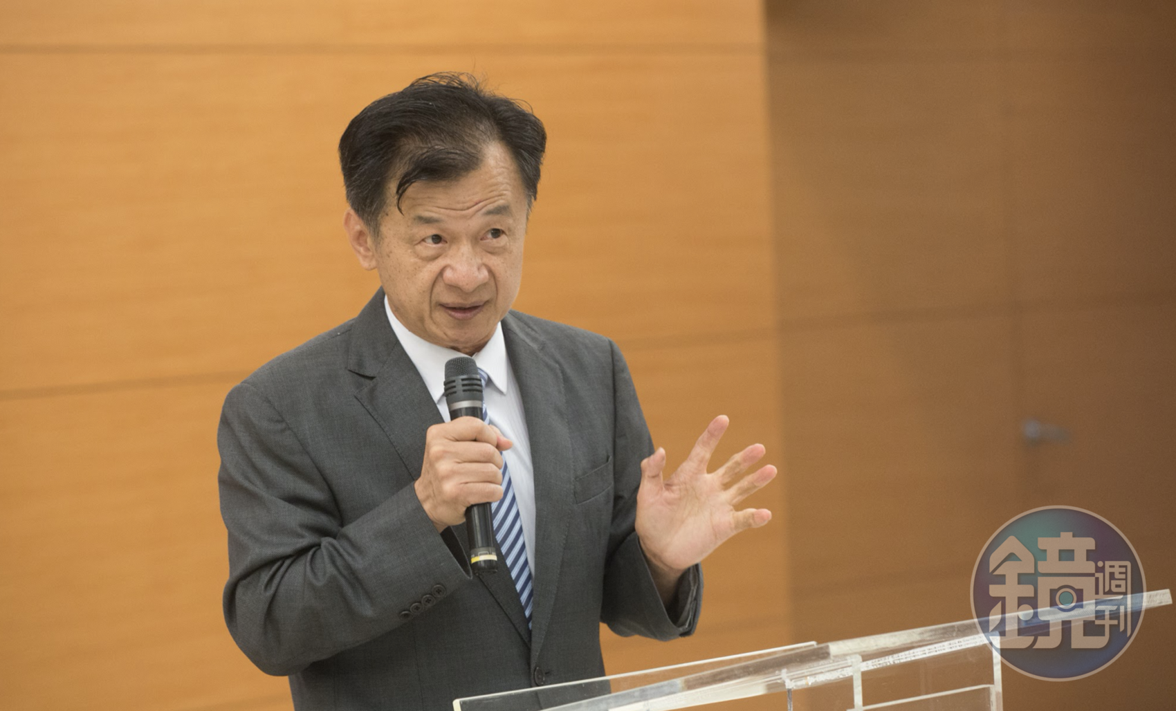 港府屢次要求我國駐港辦事處人員簽署「一中承諾書」,陸委會主委邱太三昨(21)日秀出「一中承諾書」並說明事發始末。(資料照)