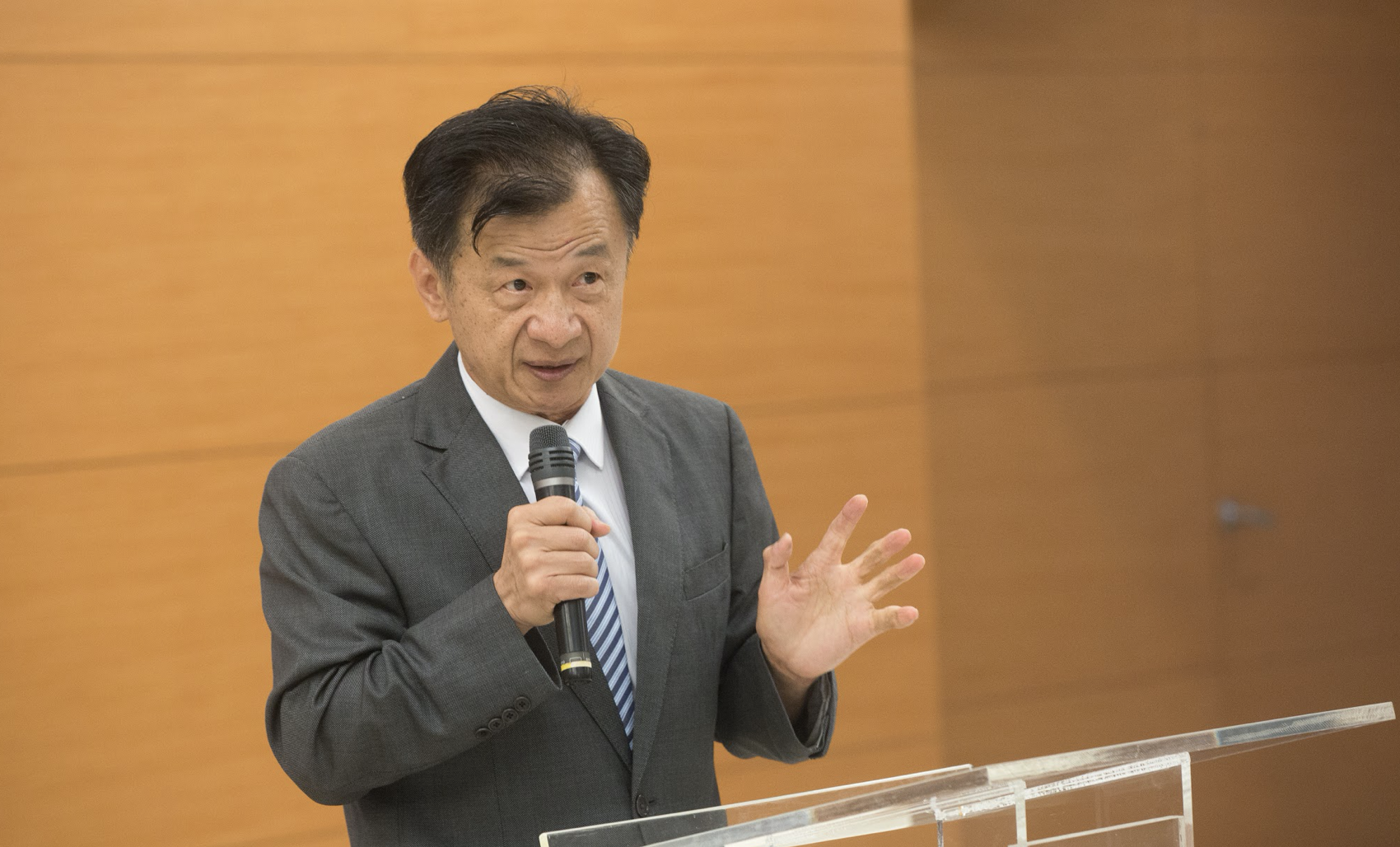 港府屢次要求我國駐港辦事處人員簽署「一中承諾書」，陸委會主委邱太三昨（21）日秀出「一中承諾書」並說明事發始末。（資料照）