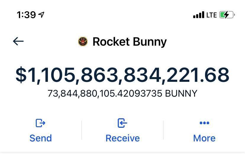美國男子花了20美元（約新台幣558元）投資加密貨幣Rocket Bunny，沒想到一覺醒來後虛擬錢包裡就出現783億Rocket Bunny幣。（翻攝Chris Williamson推特）