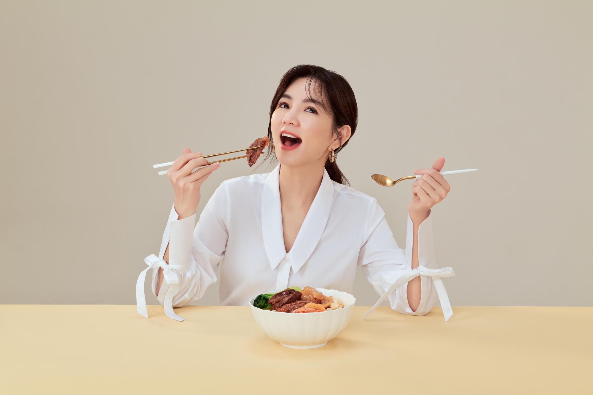 Ella陳嘉樺受邀為冷凍食品代言。（十得私廚提供）