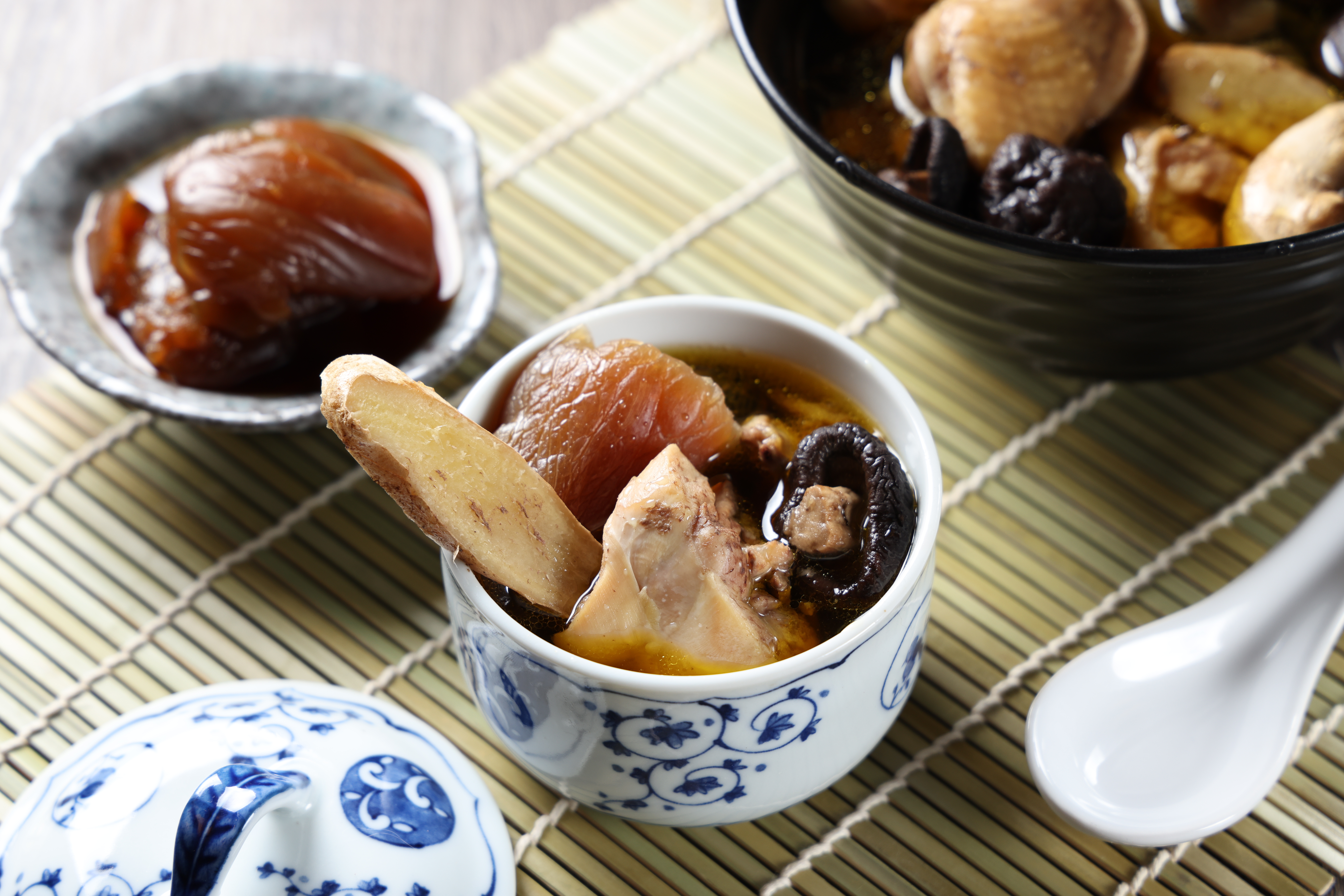 「瓜仔香菇雞湯」用香菇加強鮮味，無需額外調味就相當鮮美。
