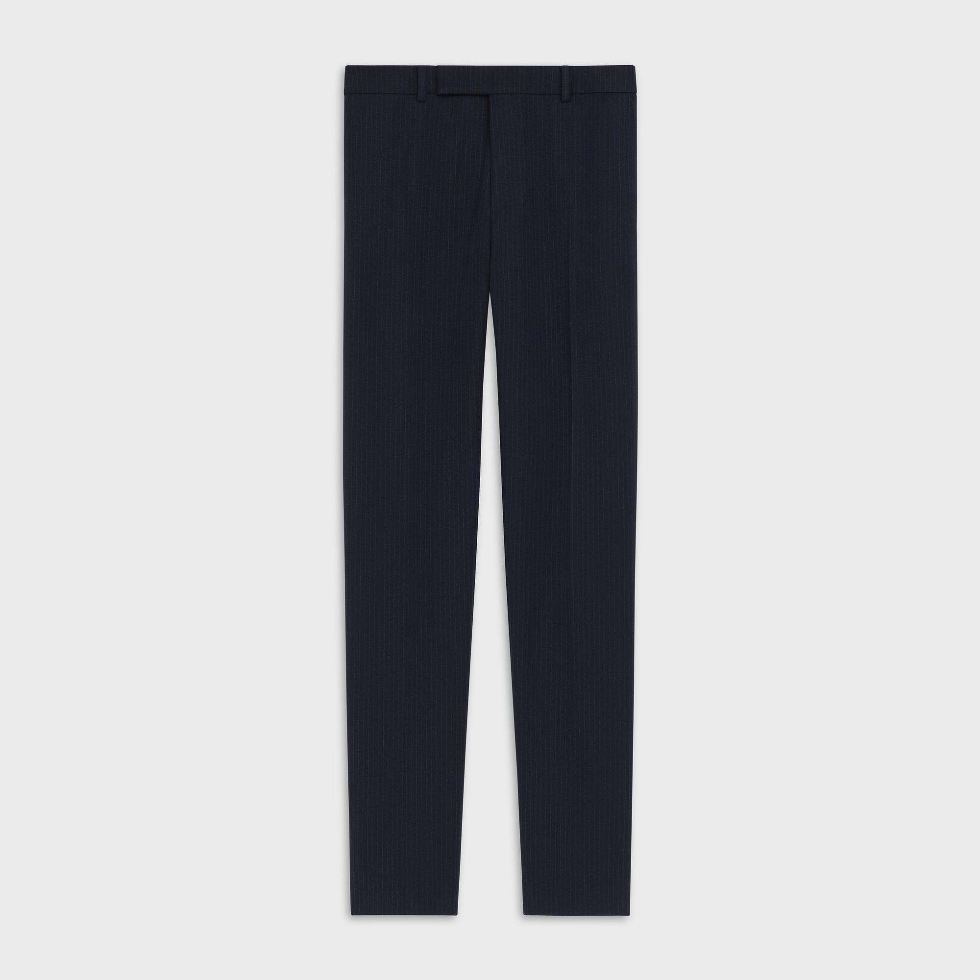 直條紋西裝褲；NT$36,000。（CELINE提供）