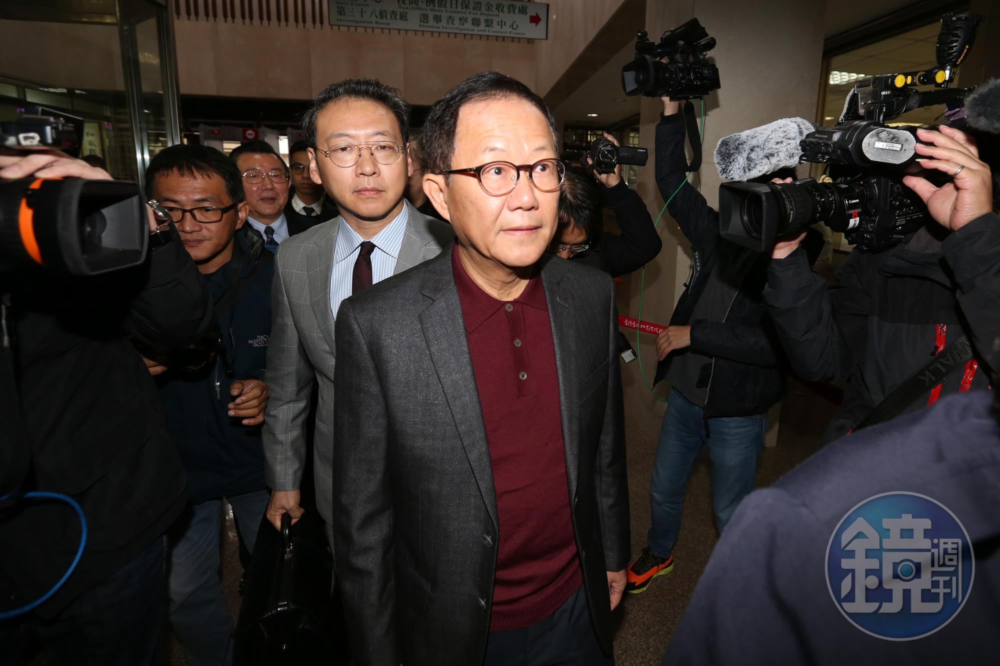 之前才稱願意帶頭打中國疫苗，不過前台北市長候選人丁守中遭爆5月早就自費接種AZ疫苗。（本刊資料照）