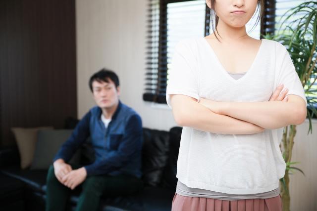 被老婆發現出軌以後,最恐怖的恐怕不是當場發飆,而是女方「冷處理」。(示意圖,photoAC)