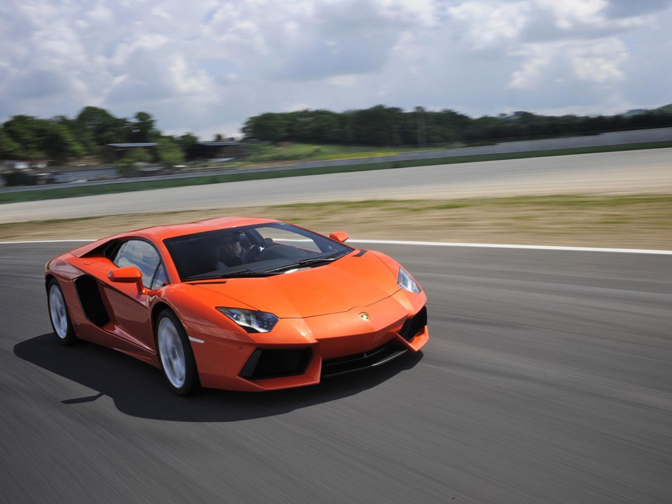 2011年問世的Aventador不但為世人所熟悉，更完美體現Lamborghini的品牌精神。