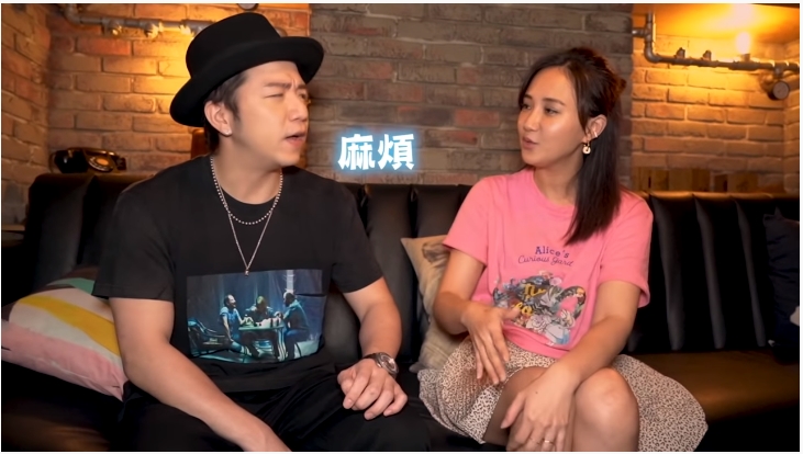 何妤玟在網路上開節目談男女感情，大飛去當來賓。（翻攝自何妤玟頻道）