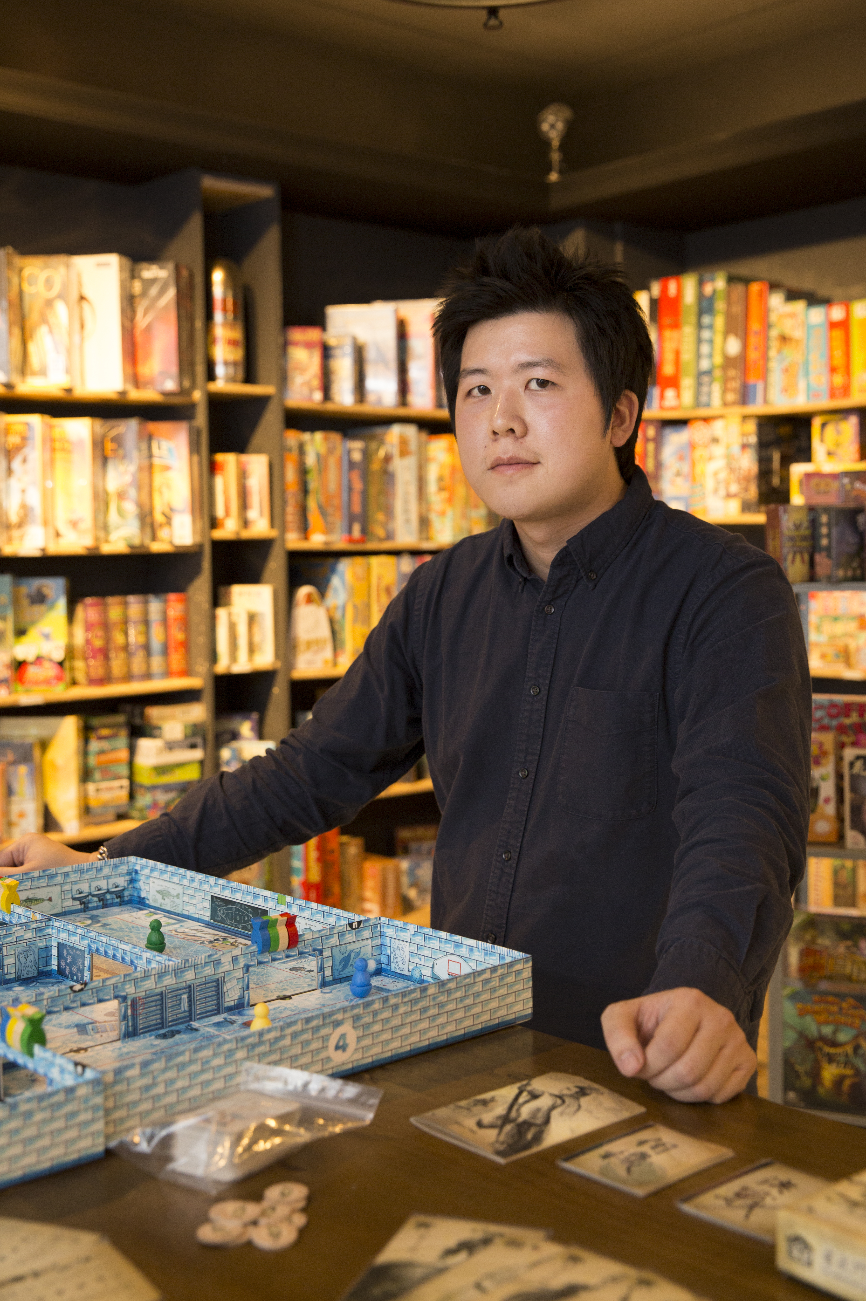 台灣桌遊店經營型態以店內遊玩為主，孫傳坤認為疫情可能導致一波關店潮。（資料照片）
