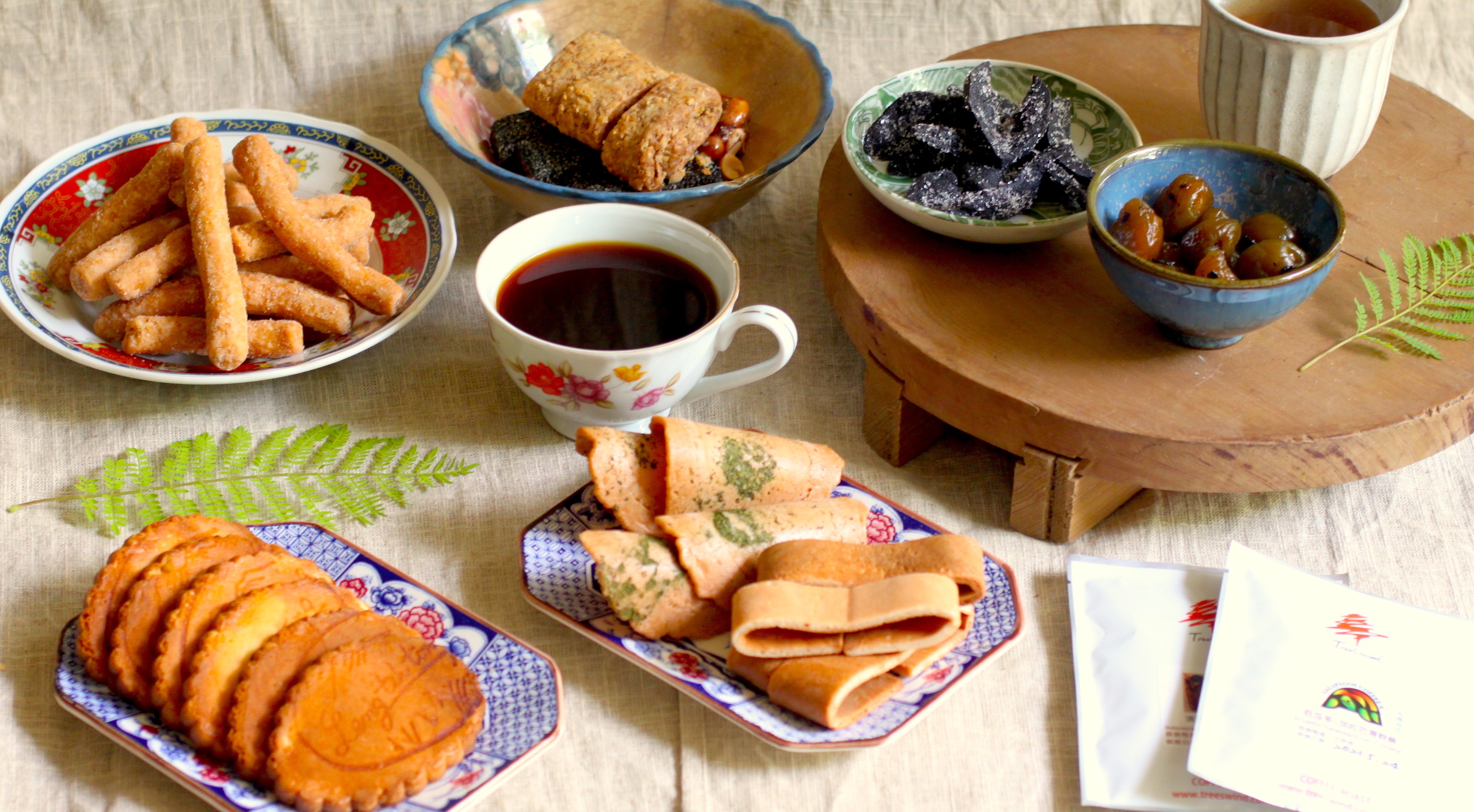 「台南謝宅」再出「府城老字號零食包」。（謝小五提供）