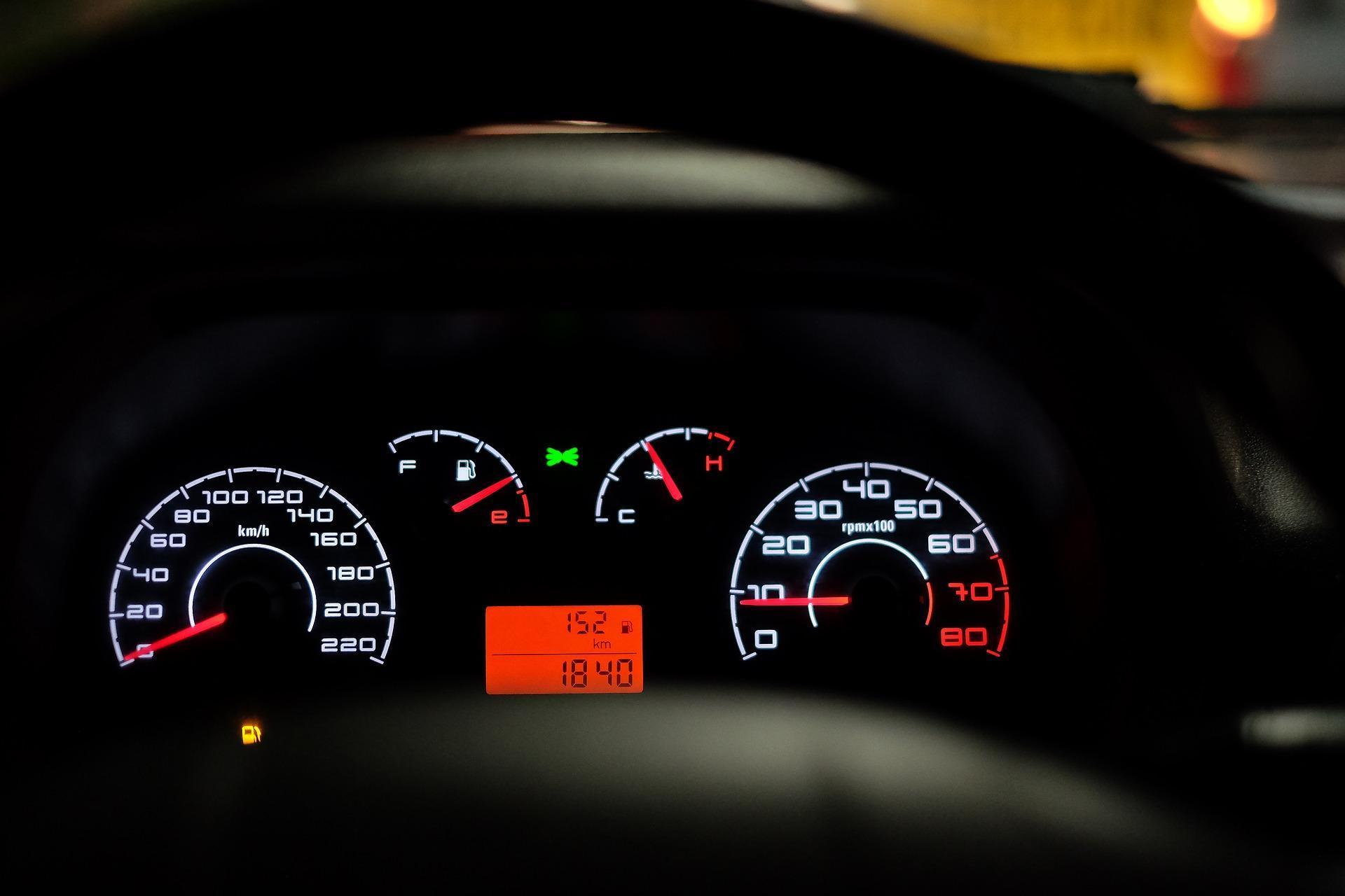 大陸1名男子喝醉後,叫了代駕服務卻堅持要自己開車。(示意圖,Pixabay)