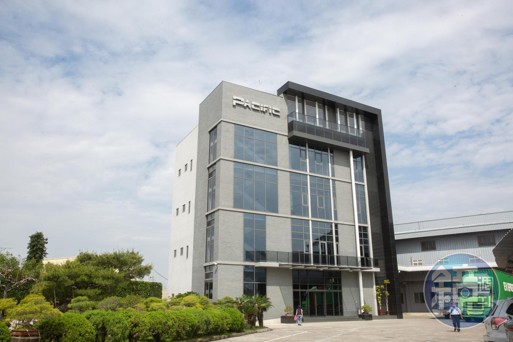來永實業辦公大樓曾於4年前重建，新穎外觀與高階產品的定位形象相符。