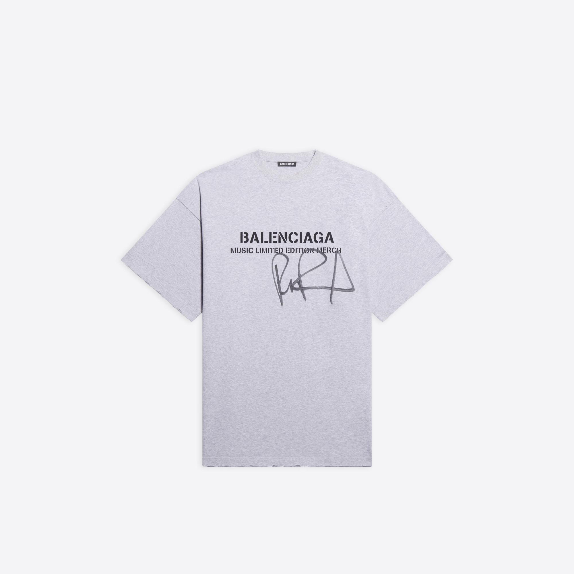 Oversized T-shirt NT$20,500 Balenciaga。（Balenciaga提供）