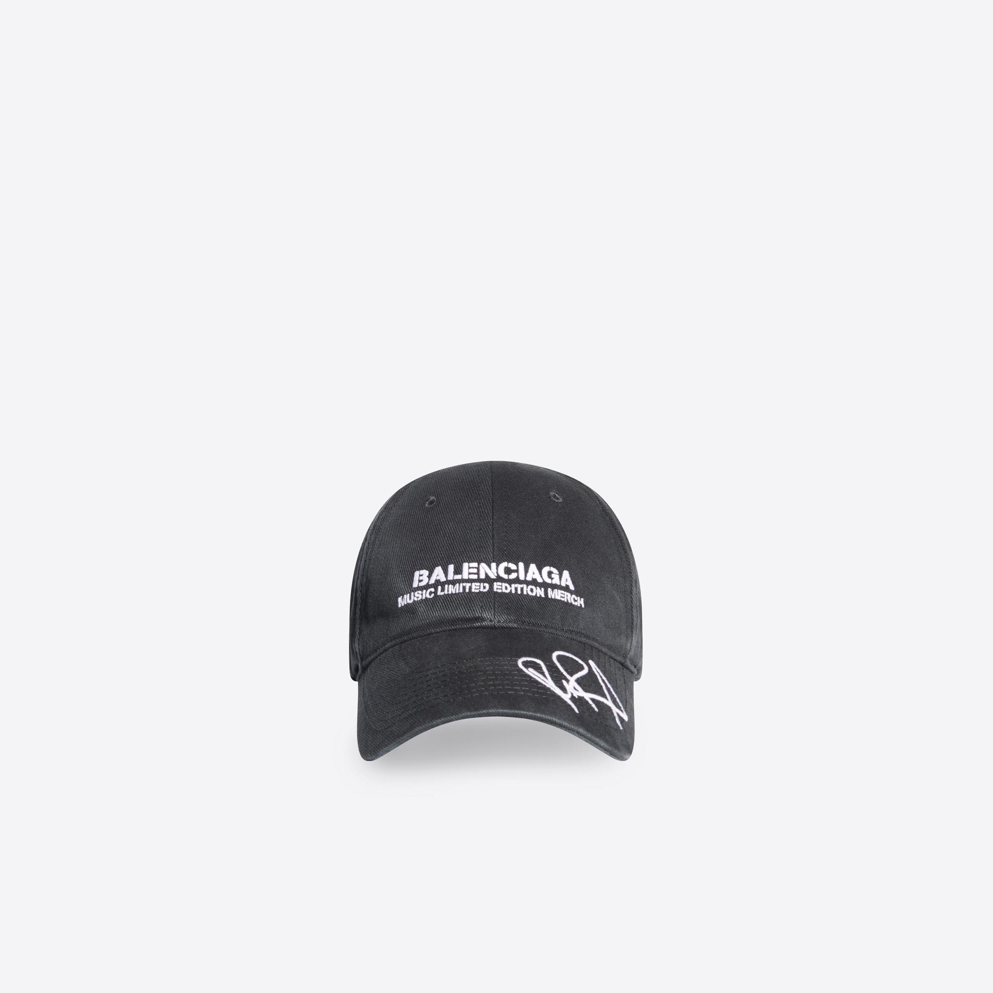 棒球帽 NT$14,950 Balenciaga。（Balenciaga提供）