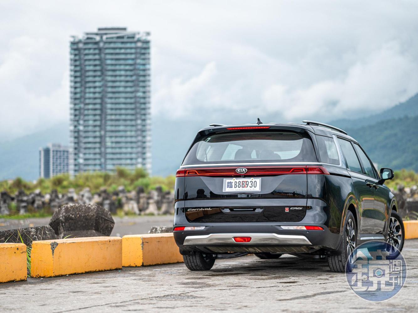 KIA Carnival 尊貴七人座