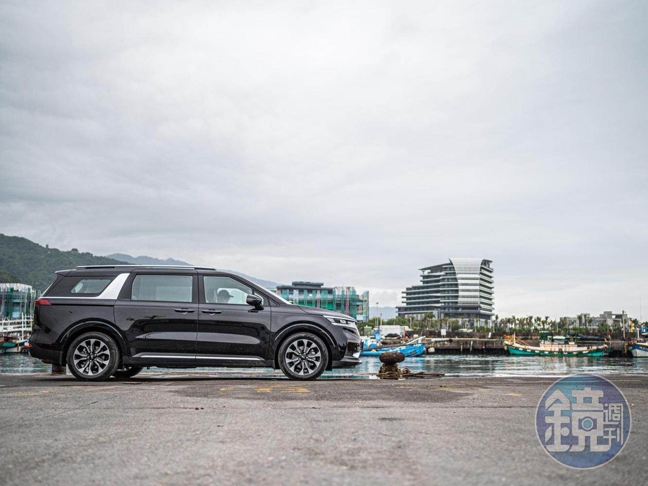 KIA Carnival 尊貴七人座