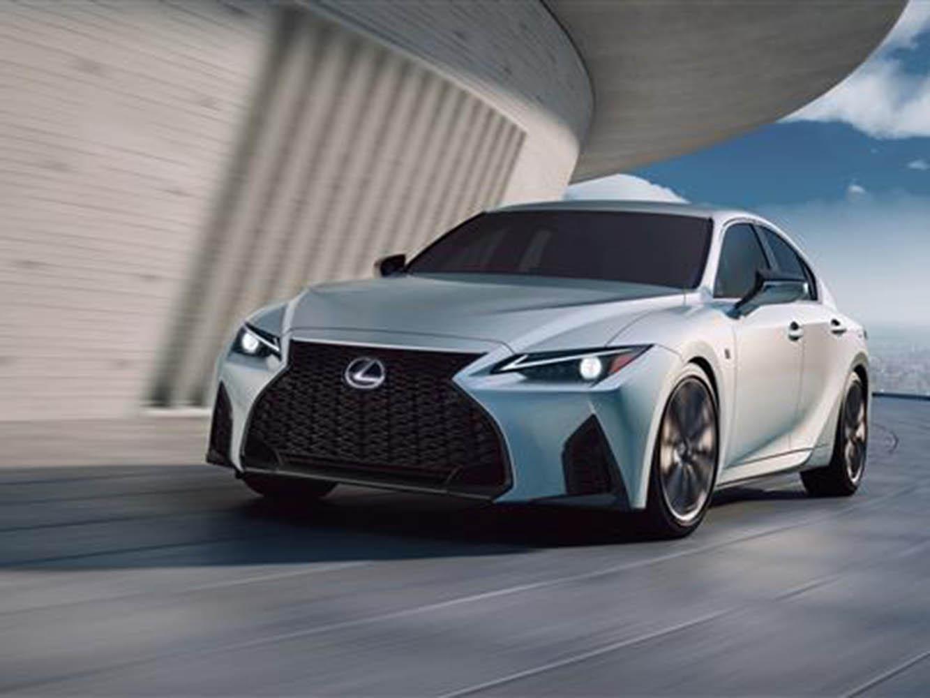 LEXUS IS300h