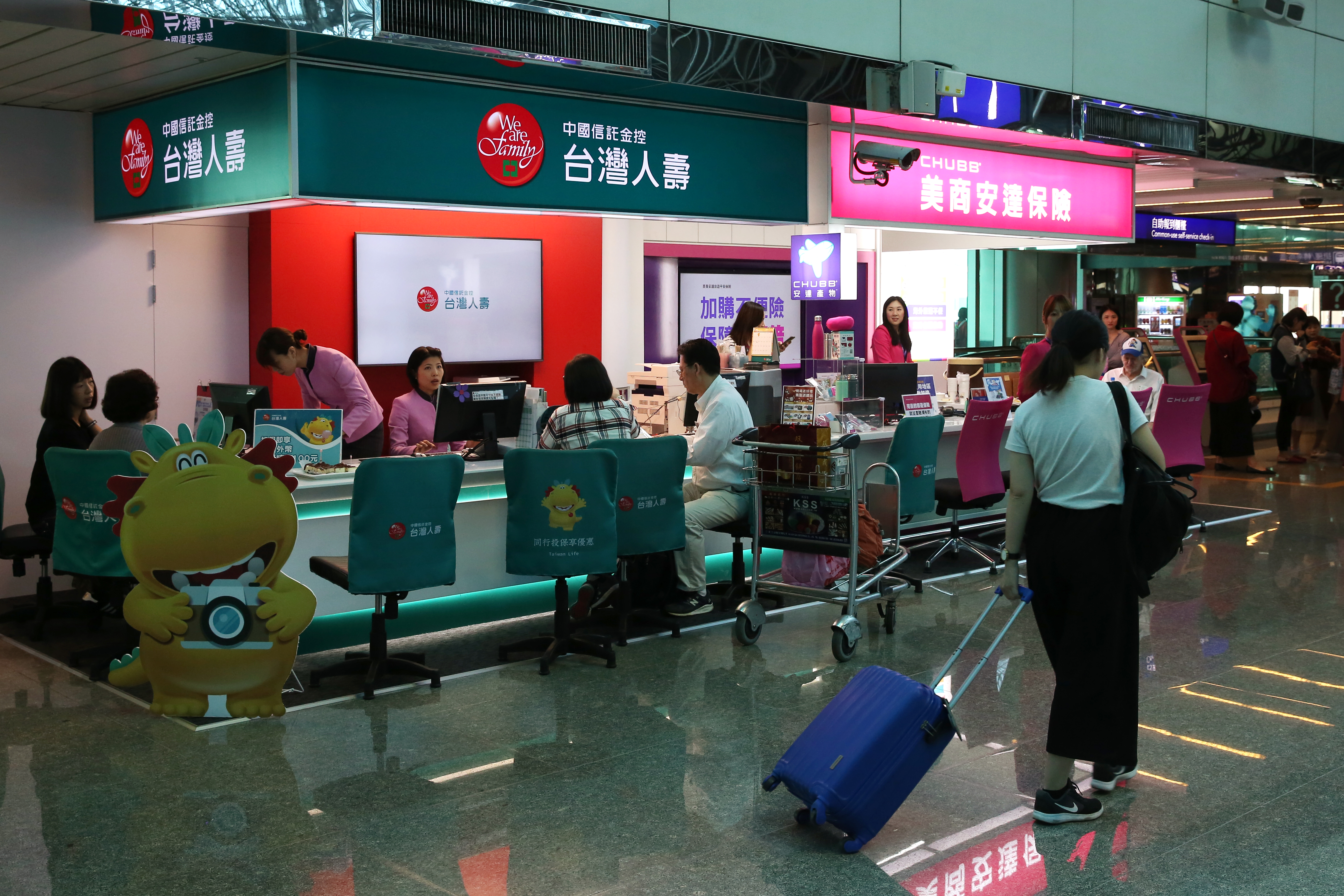 出國打疫苗若發生狀況，國內買的疫苗險不賠，專家建議旅平險要備齊。