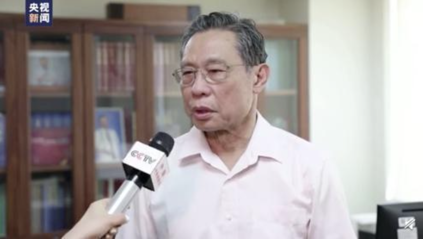 中國大陸傳染病學專家鍾南山指出，Delta變種病毒傳染性極強。（翻攝自央視新聞微博）